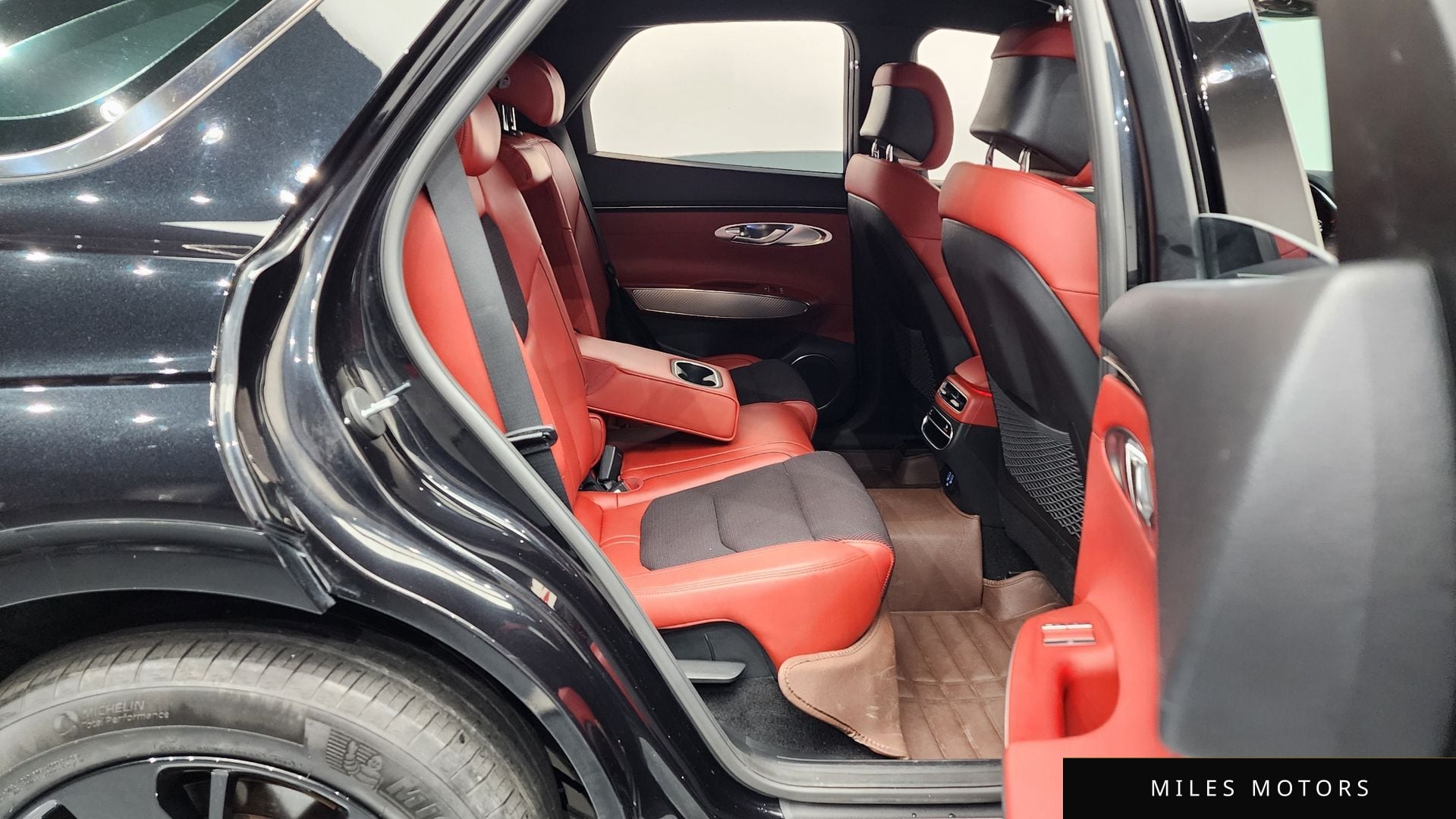 Genesis GV70 2021 — миниатюра 12