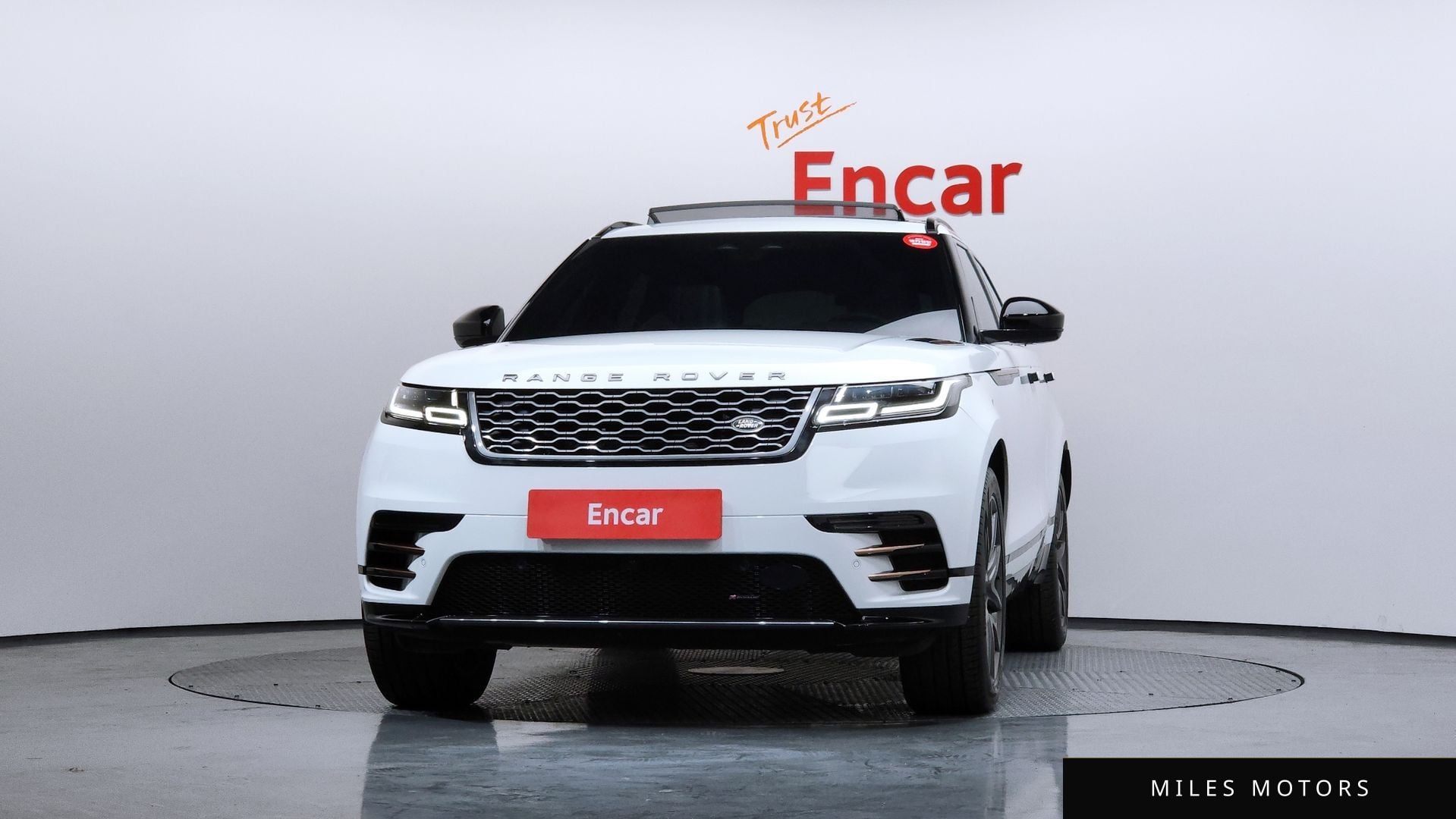 Land Rover Range Rover Velar 2022 — миниатюра 3