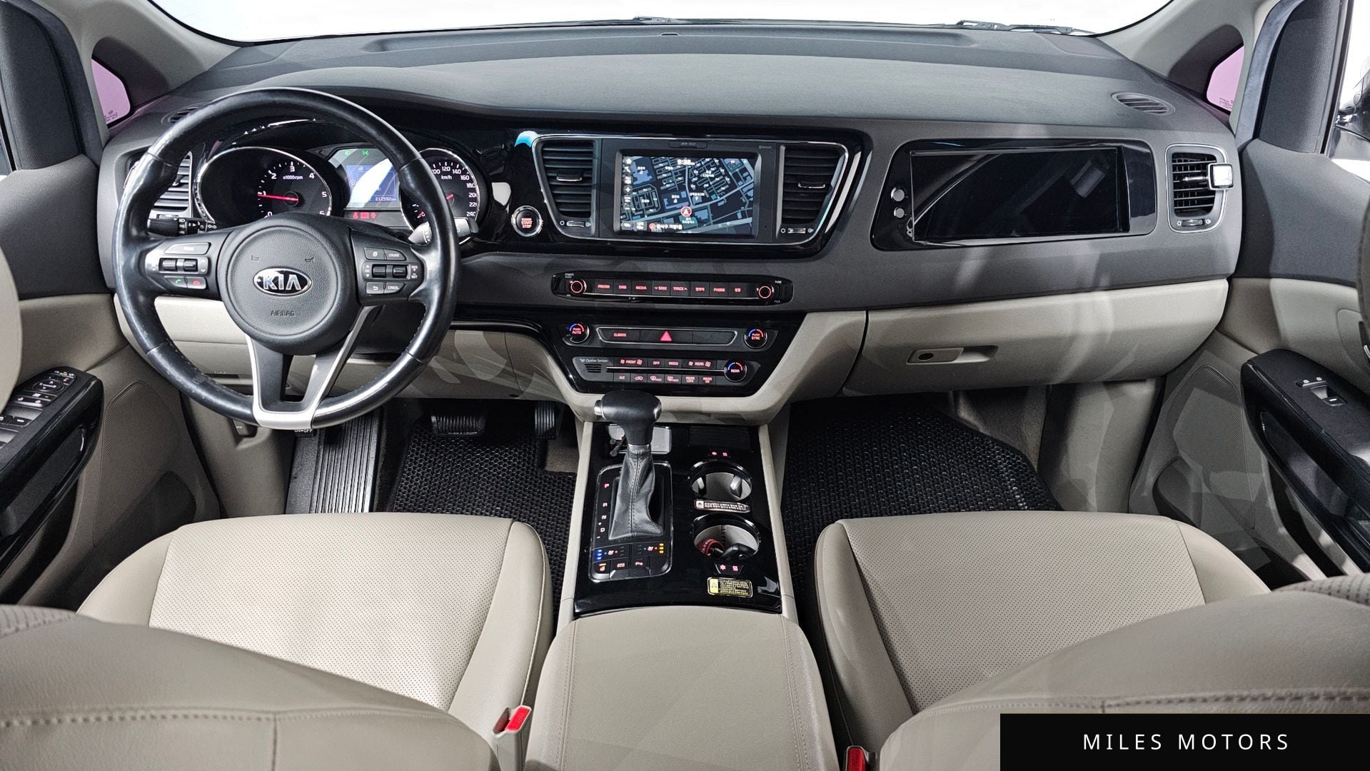 Kia Canival 2017 — миниатюра 7