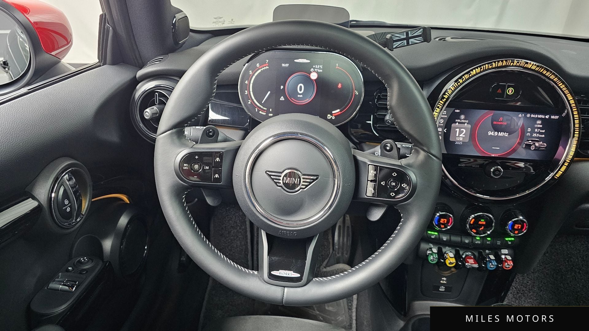 MINI Cooper S 2023 — миниатюра 13