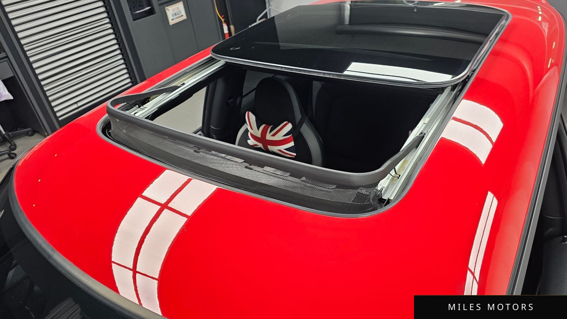 MINI Cooper S 2023 — миниатюра 19