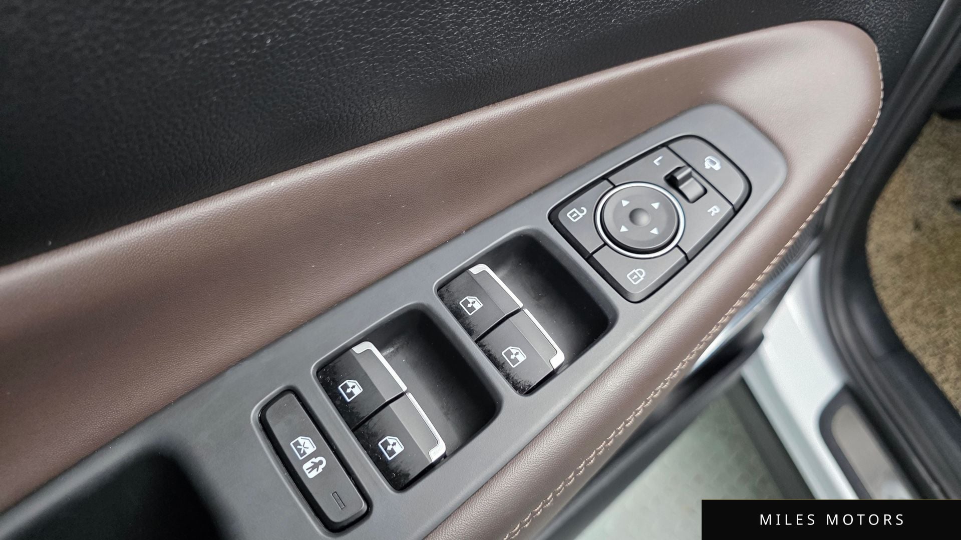 Hyundai Santafe 2021 — миниатюра 12