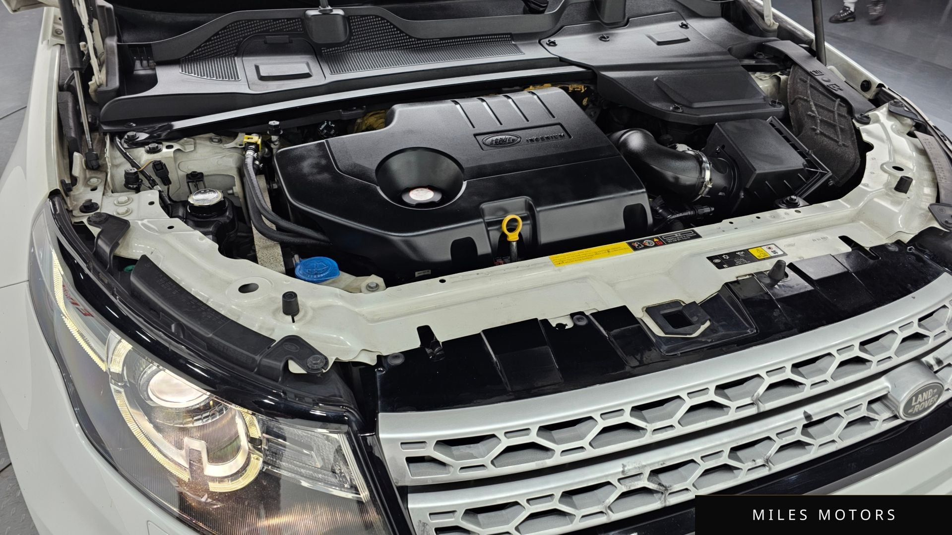 Land Rover Discovery Sport 2016 — миниатюра 6