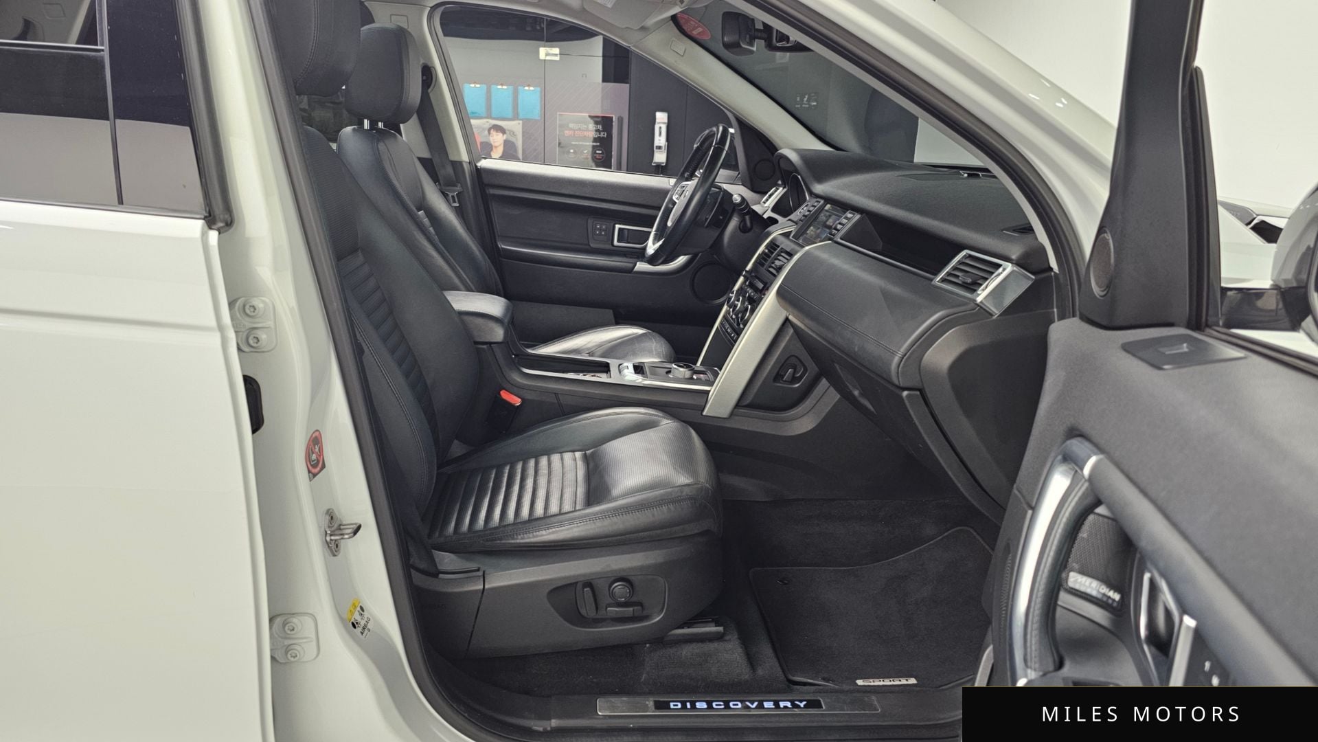 Land Rover Discovery Sport 2016 — миниатюра 11