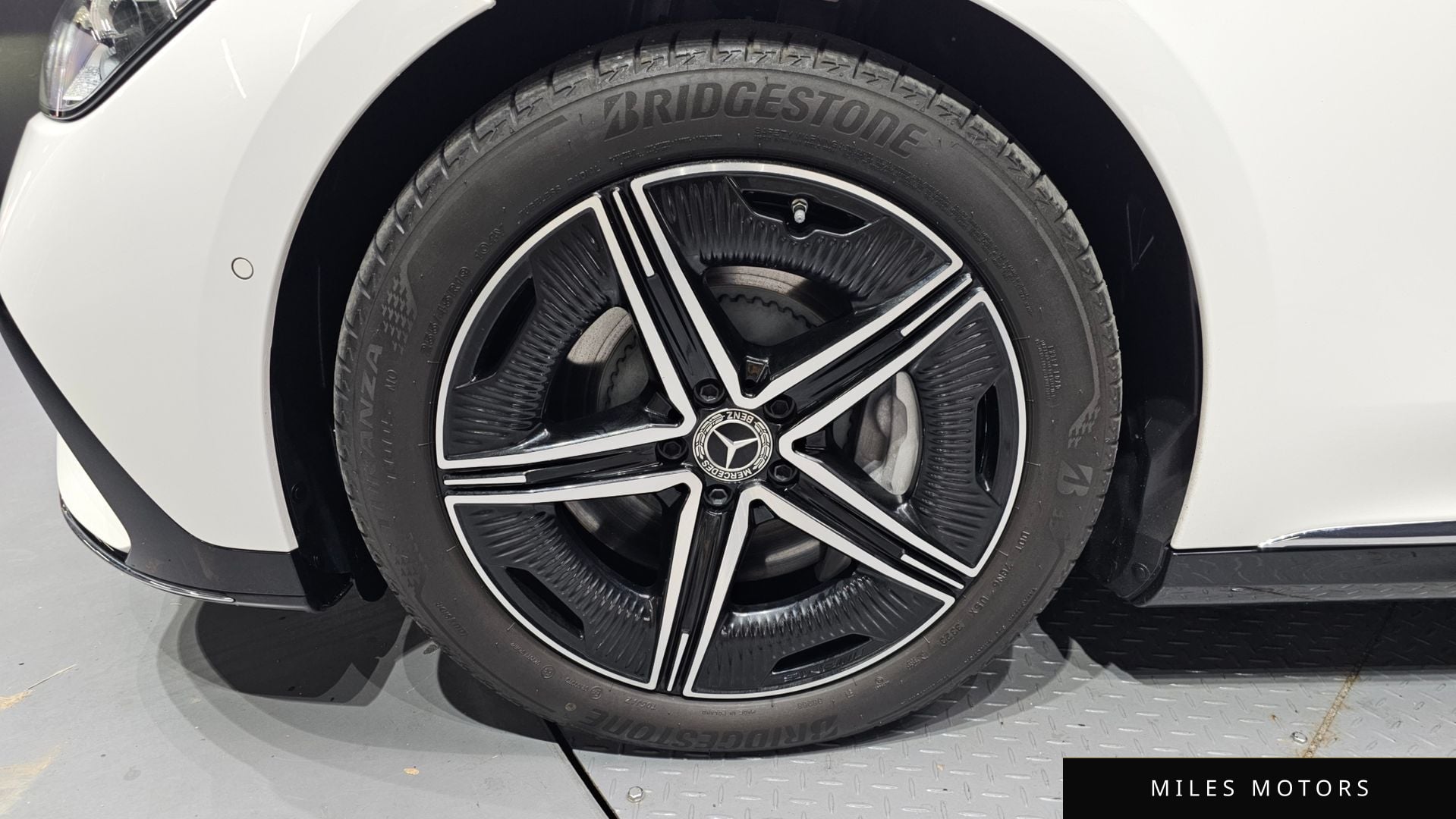 Mercedes-Benz EQE V295 2024 — миниатюра 5