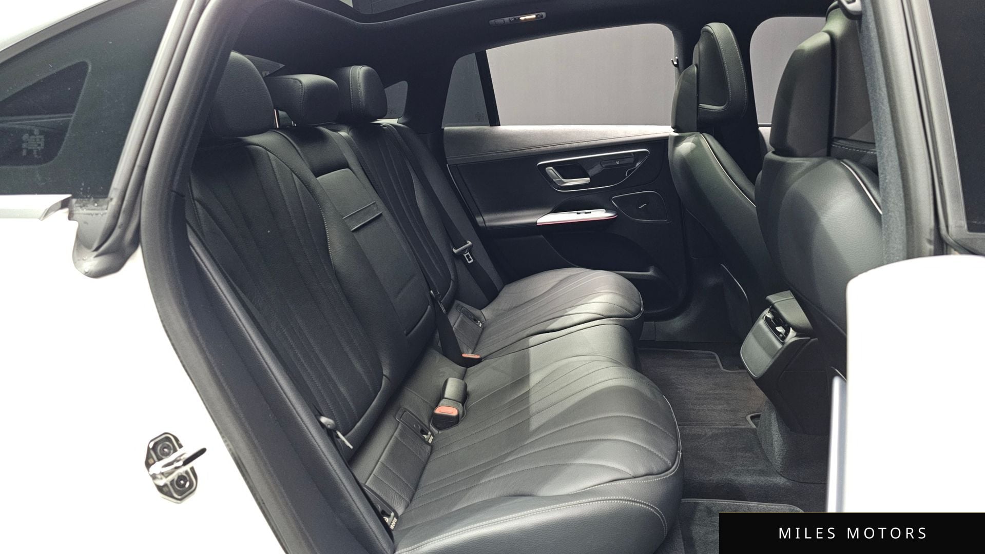 Mercedes-Benz EQE V295 2024 — миниатюра 12