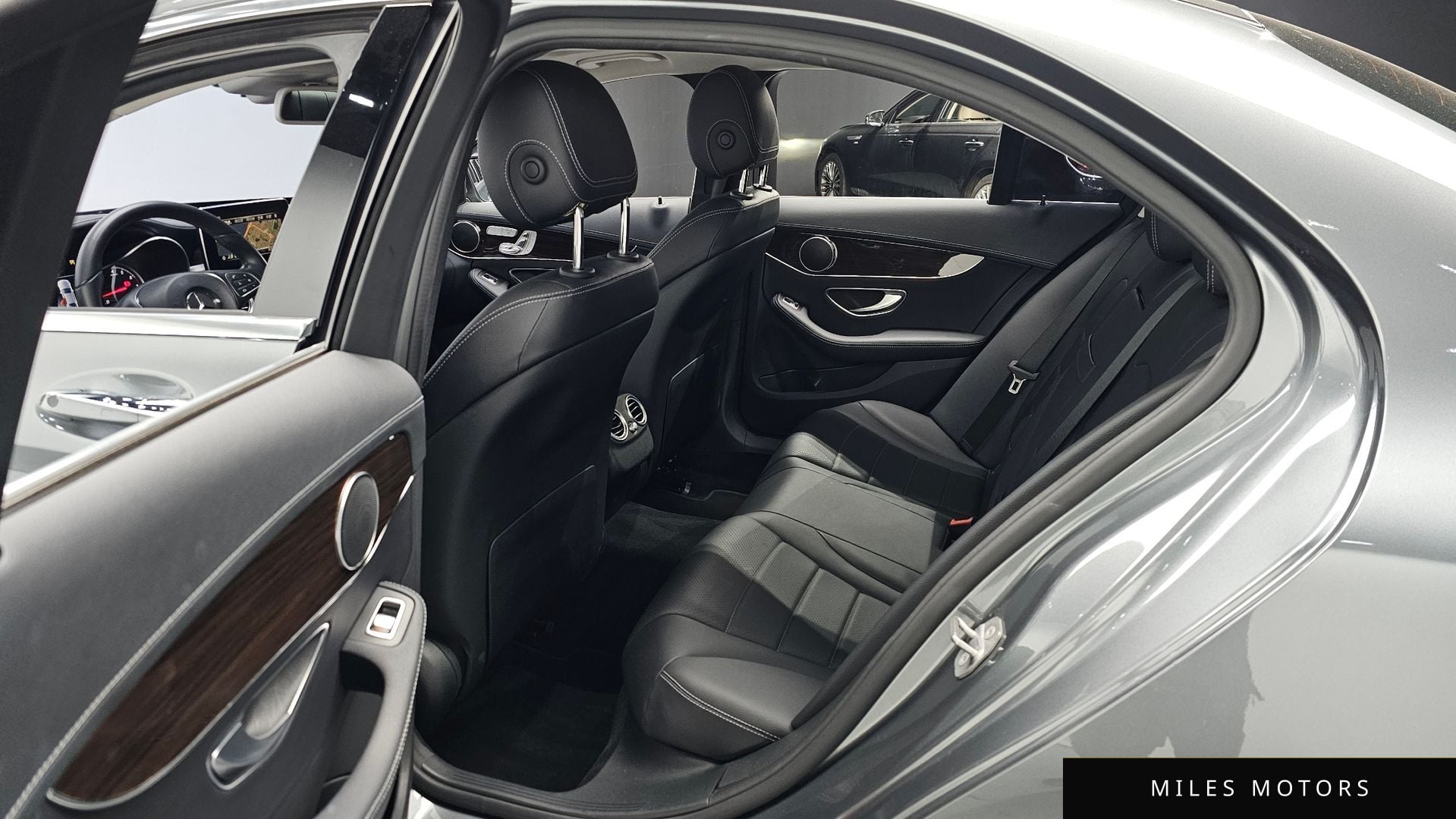 Mercedes-Benz C-Class W205 2018 — миниатюра 11