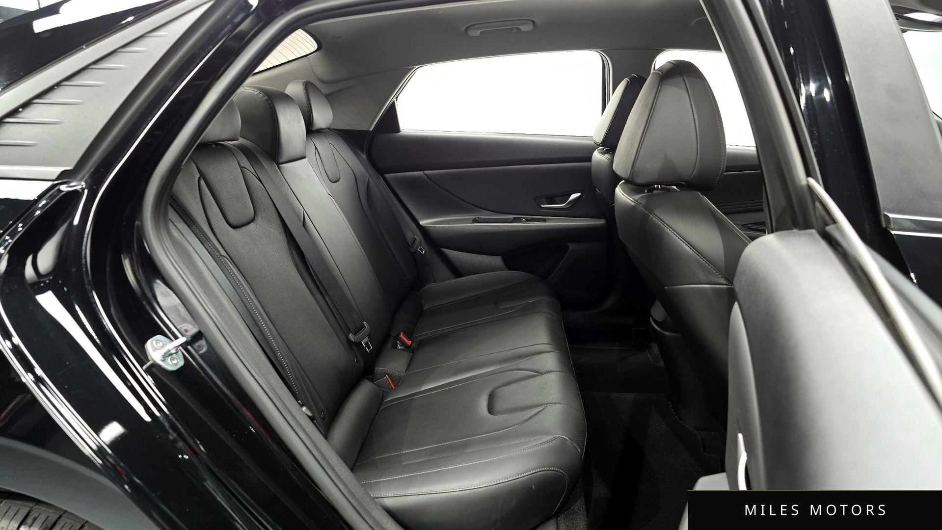 Hyundai AVANTE 2021 — миниатюра 12