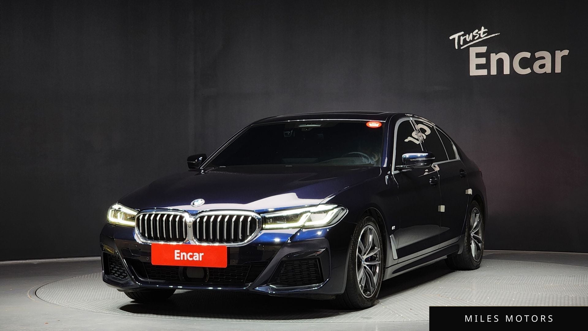 BMW 5 Series (G30) 2023 — фото 1 из 12