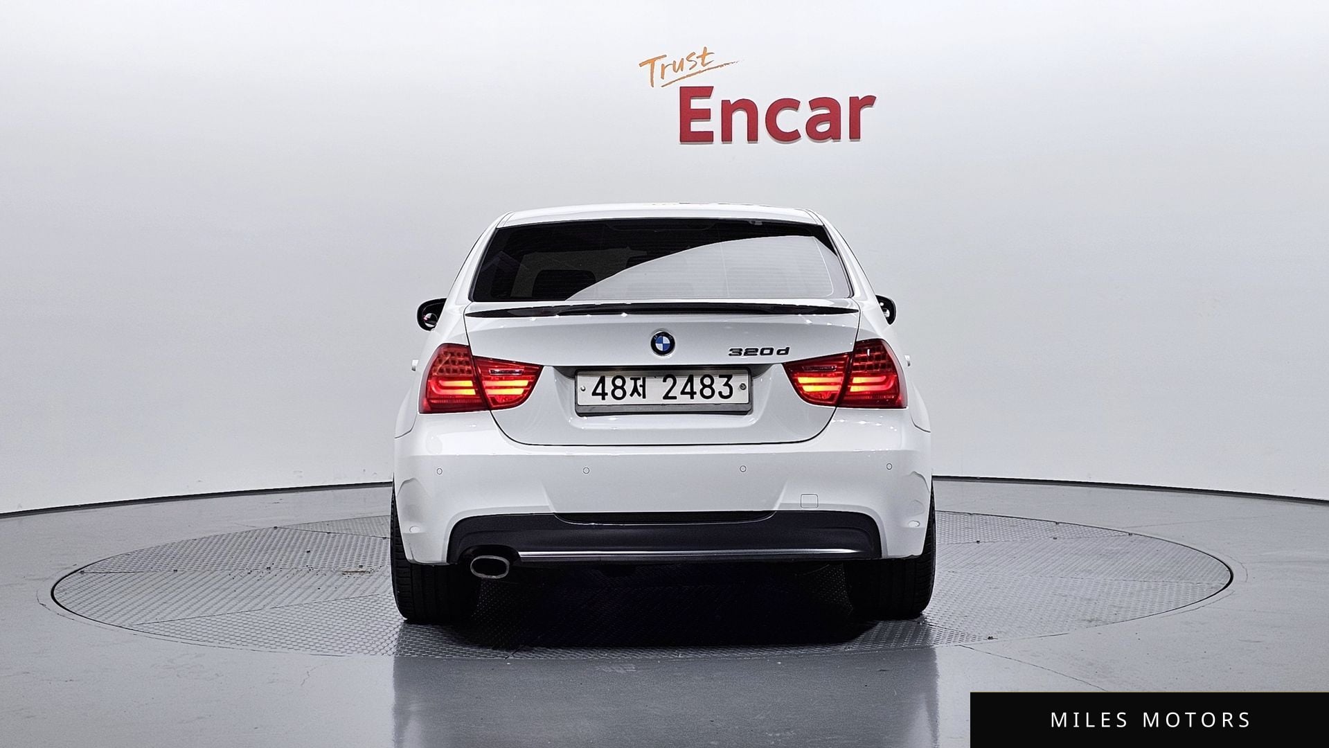 BMW 3 Series (E90) 2011 — миниатюра 4
