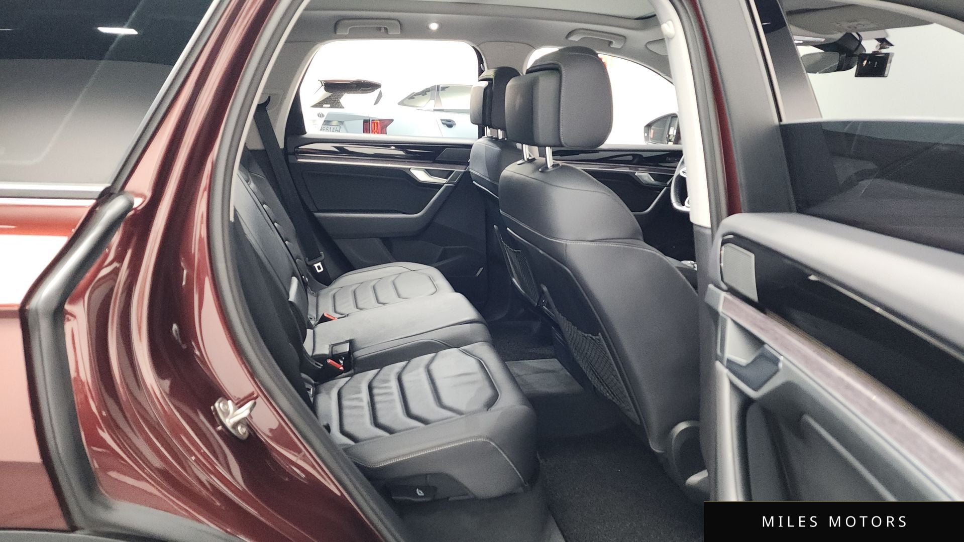 Volkswagen Touareg 2023 — миниатюра 12