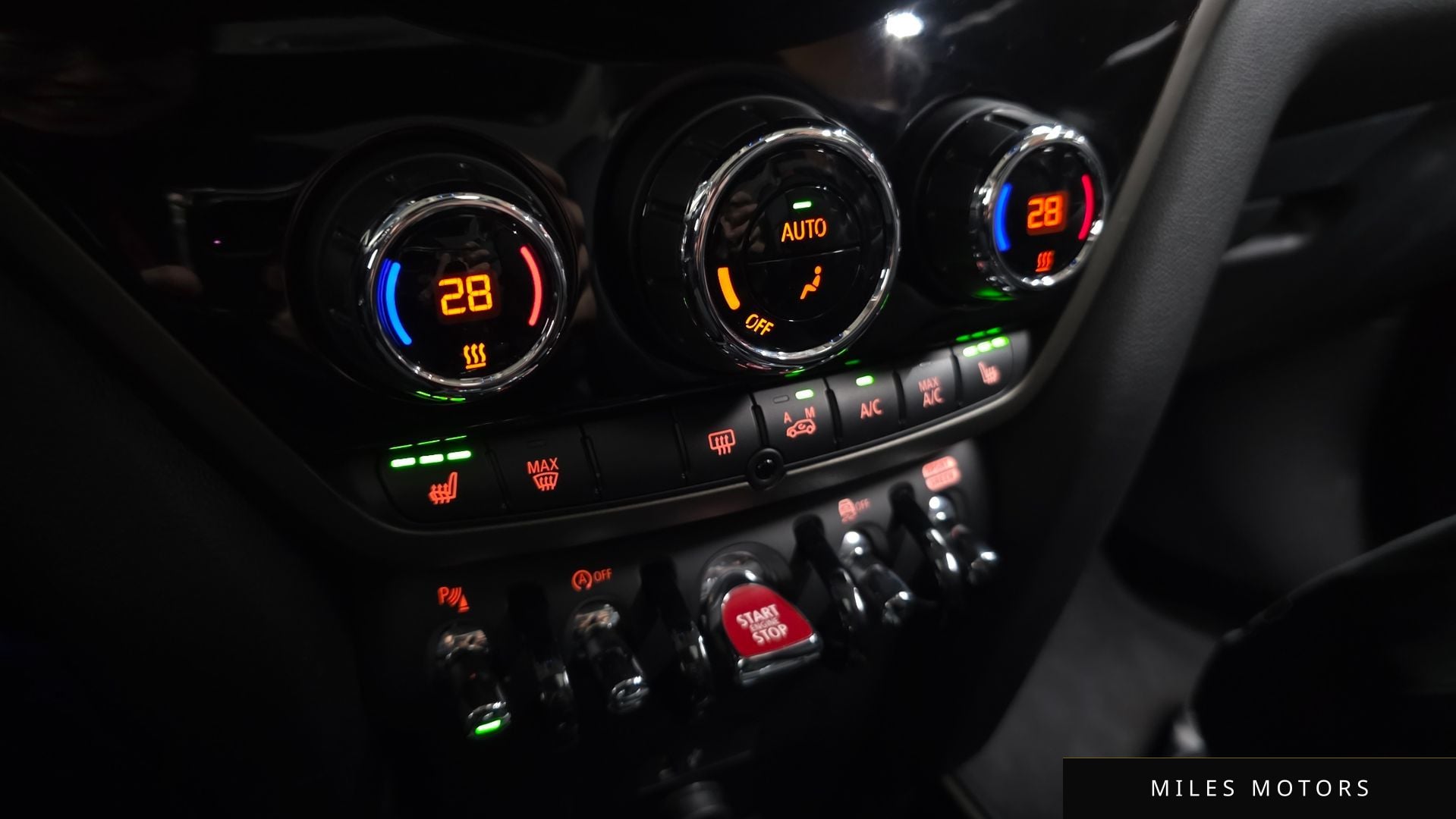 MINI 쿠퍼 컨트리맨 2023 — миниатюра 18