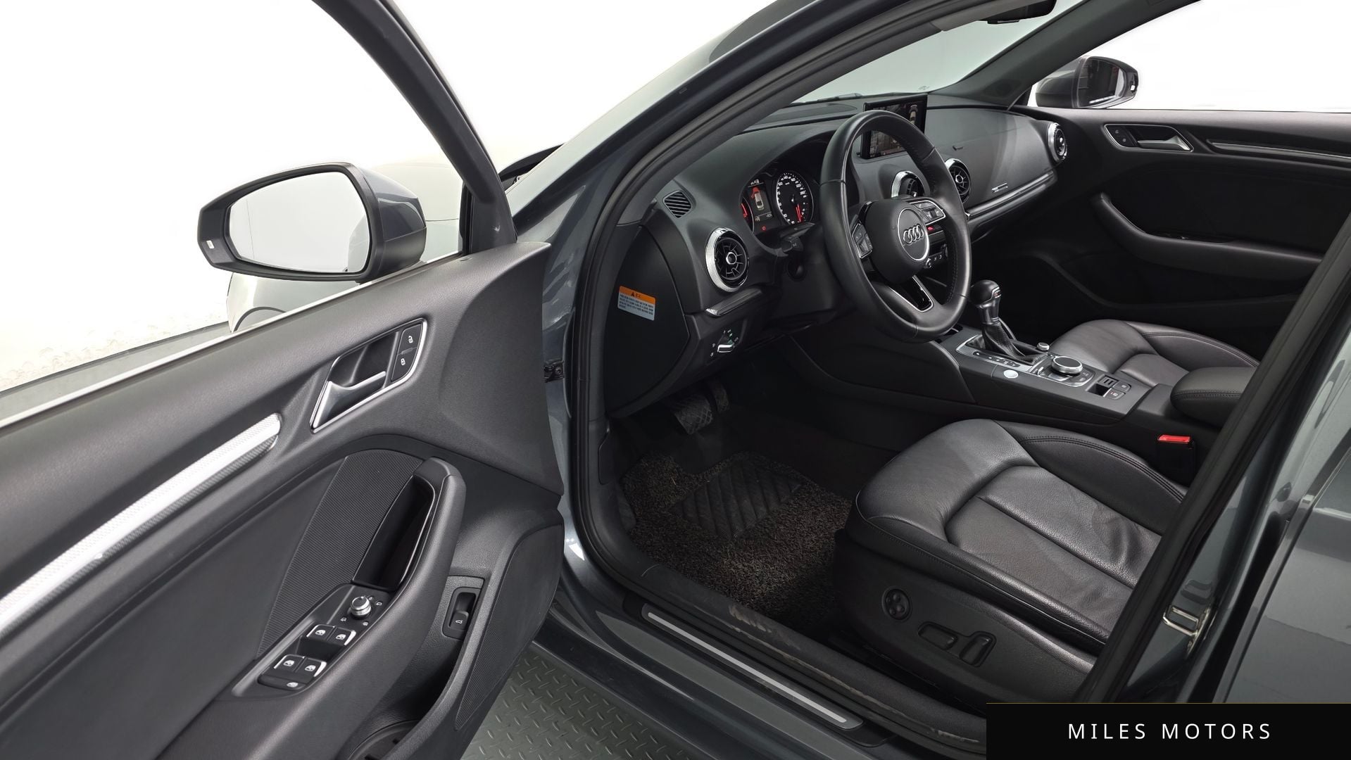 Audi A3 2018 — миниатюра 12