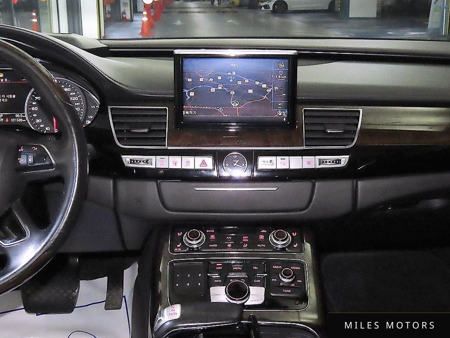 Audi A8 2015 — миниатюра 11