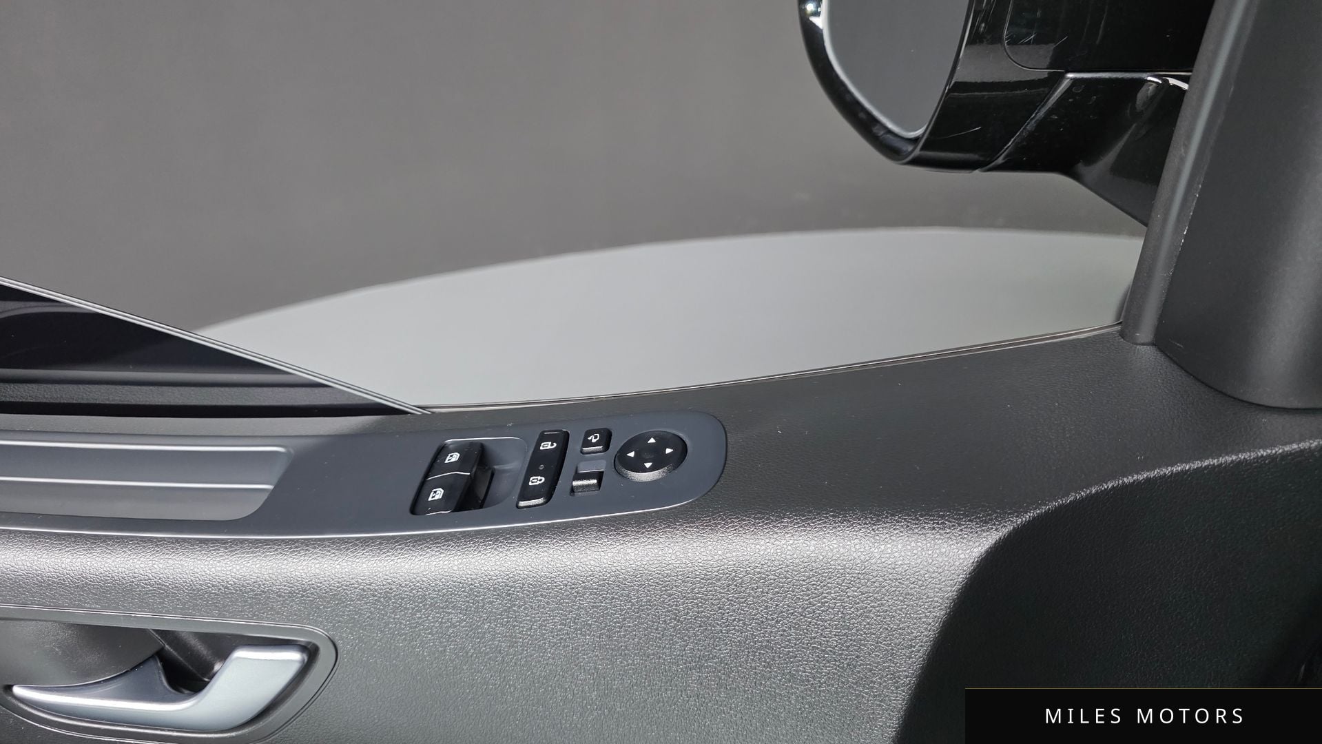Hyundai Staria 2023 — миниатюра 12