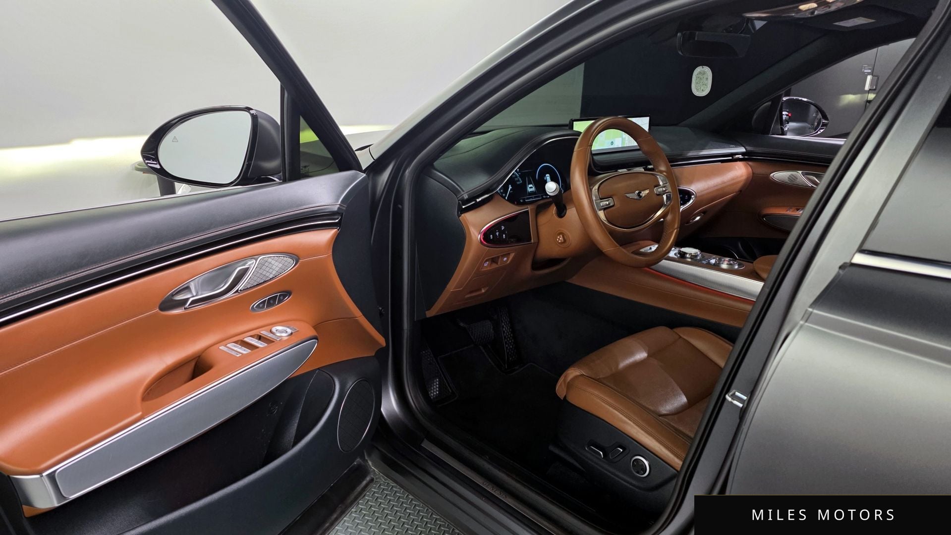 Genesis GV70 2022 — миниатюра 10