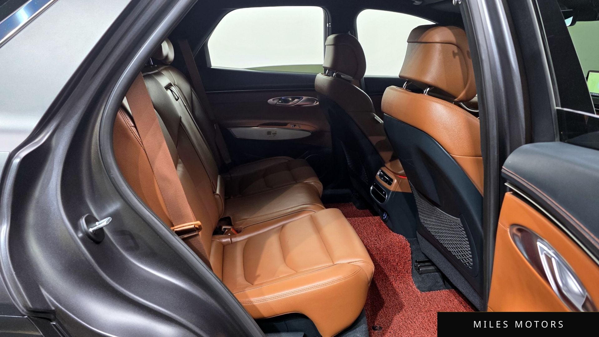 Genesis GV70 2022 — миниатюра 12