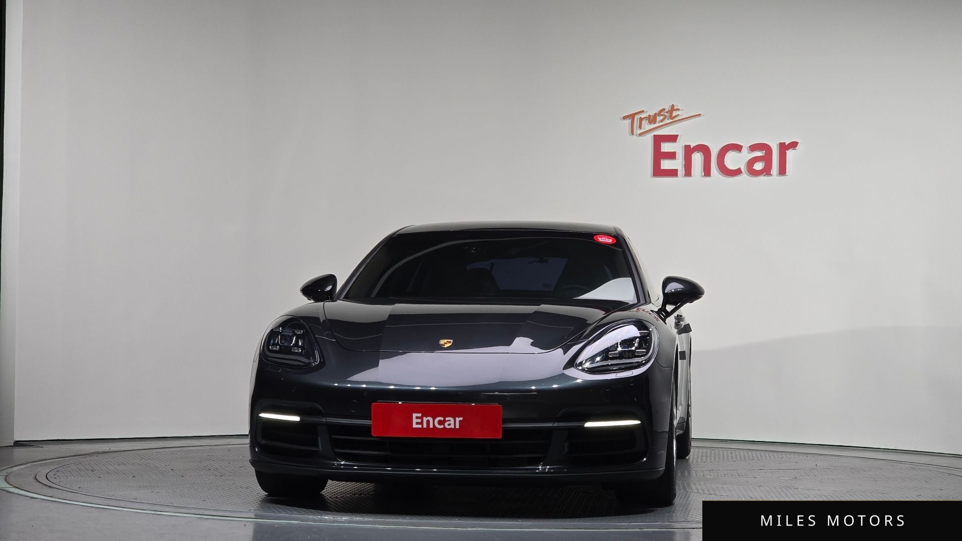 Porsche Panamera 2018 — миниатюра 3