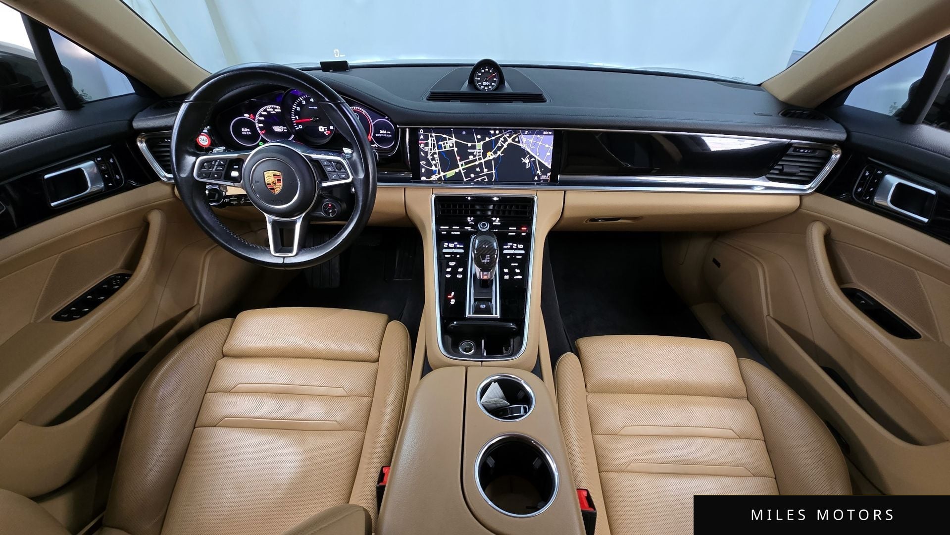 Porsche Panamera 2018 — миниатюра 7