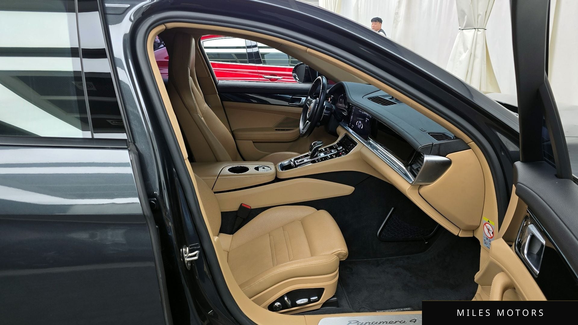 Porsche Panamera 2018 — миниатюра 11
