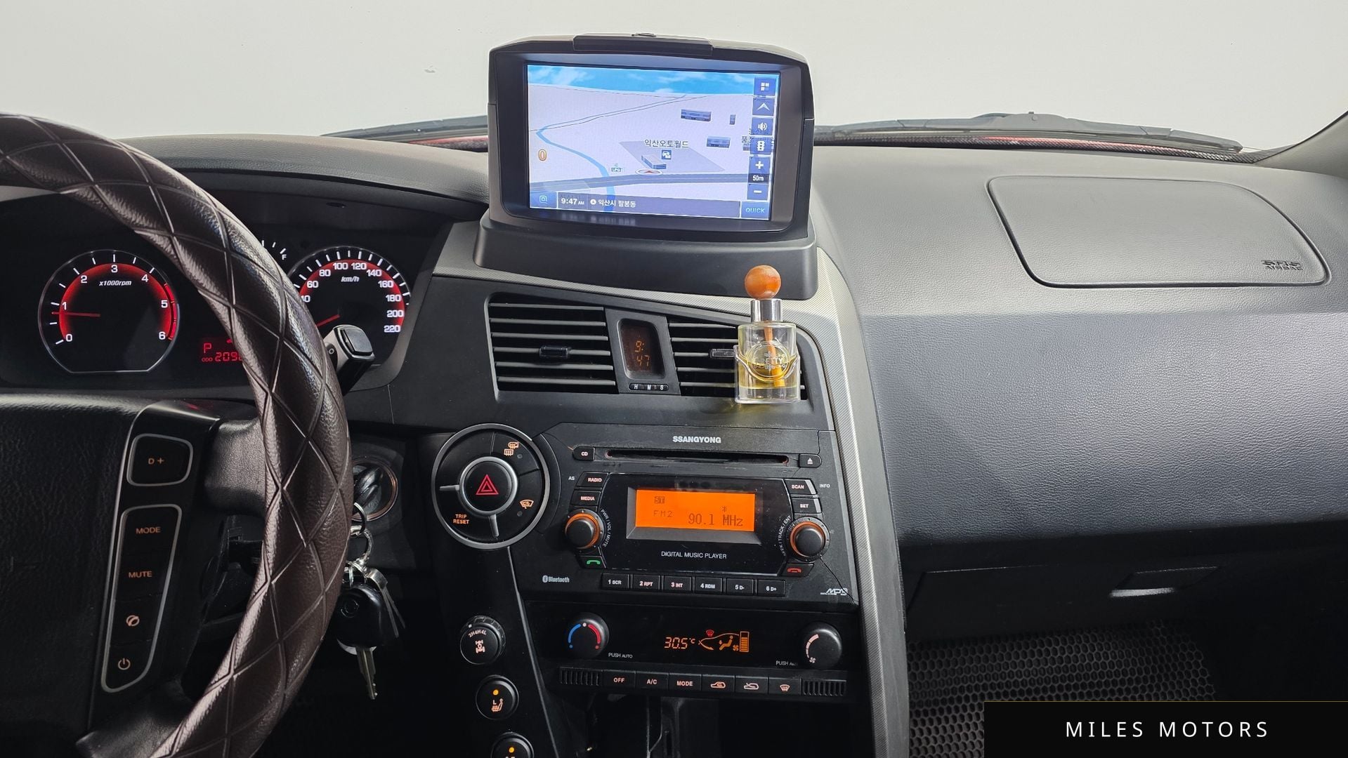 KG Mobility KORANDO 2014 — миниатюра 15