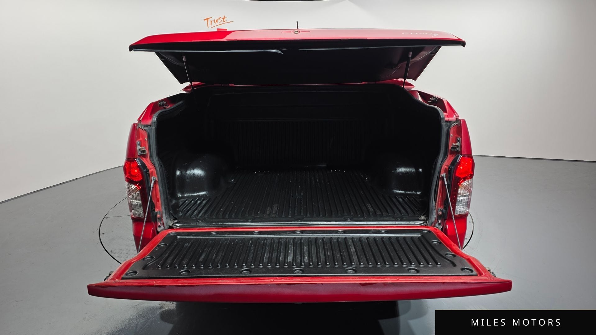 KG Mobility KORANDO 2014 — миниатюра 20