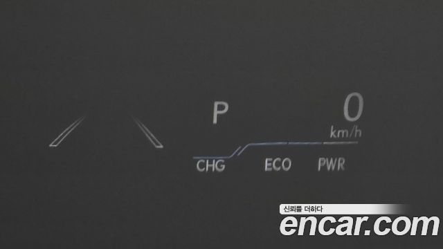Лексус ES300h 2023 — миниатюра 16