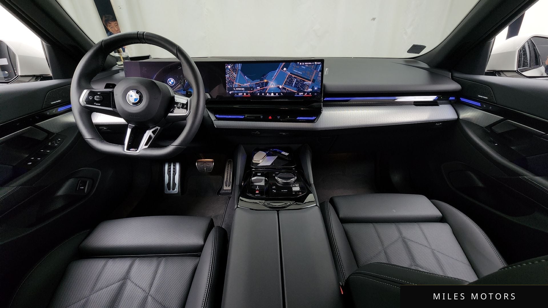 BMW 5시리즈 (G60) 2024 — миниатюра 7