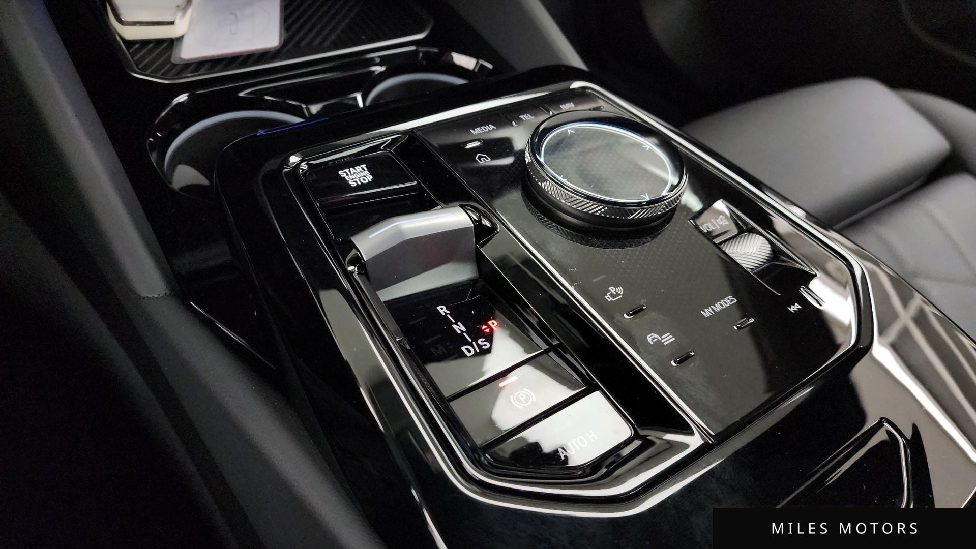 BMW 5시리즈 (G60) 2024 — миниатюра 9