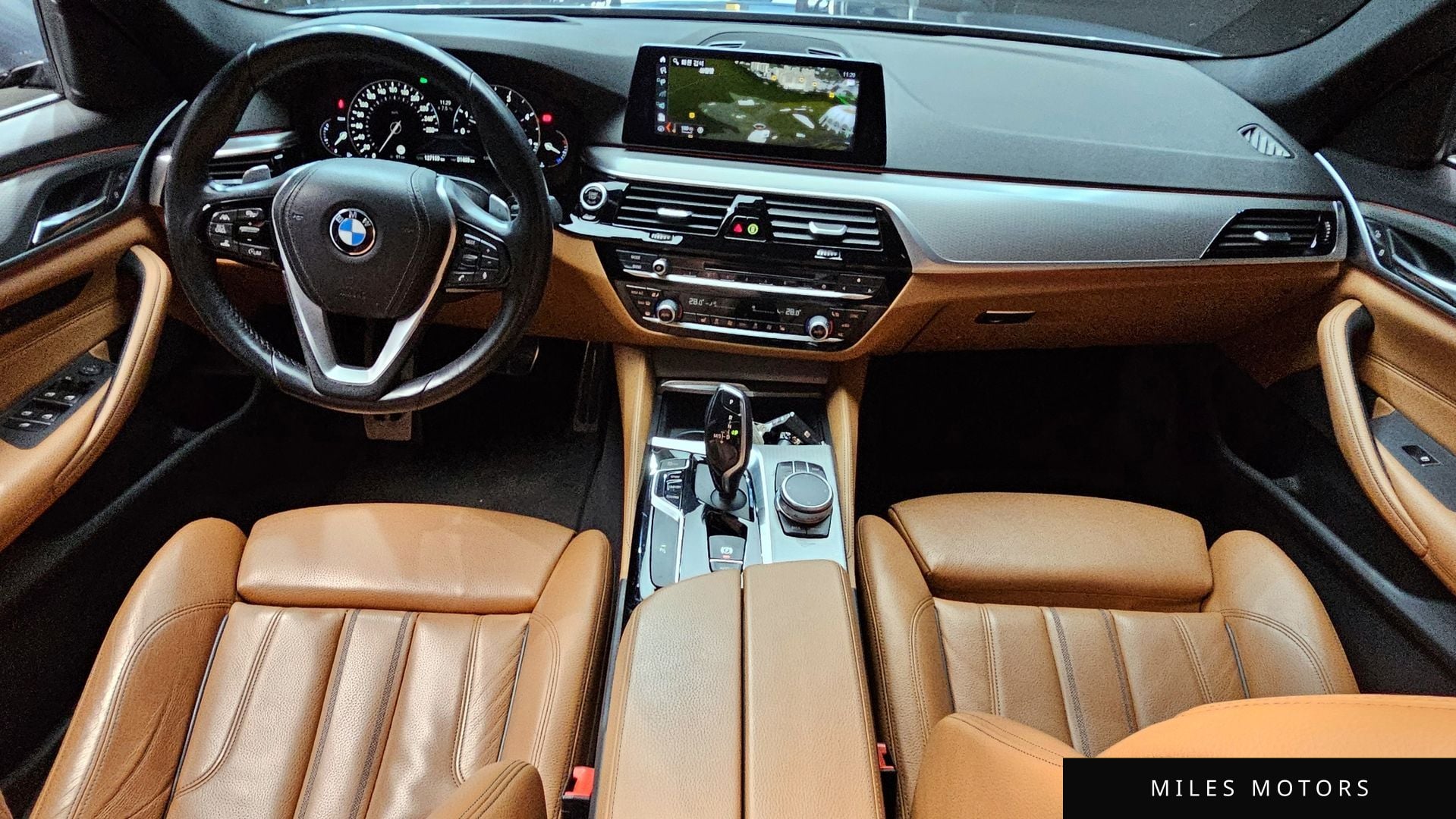 BMW 5 Series (G30) 2018 — миниатюра 7