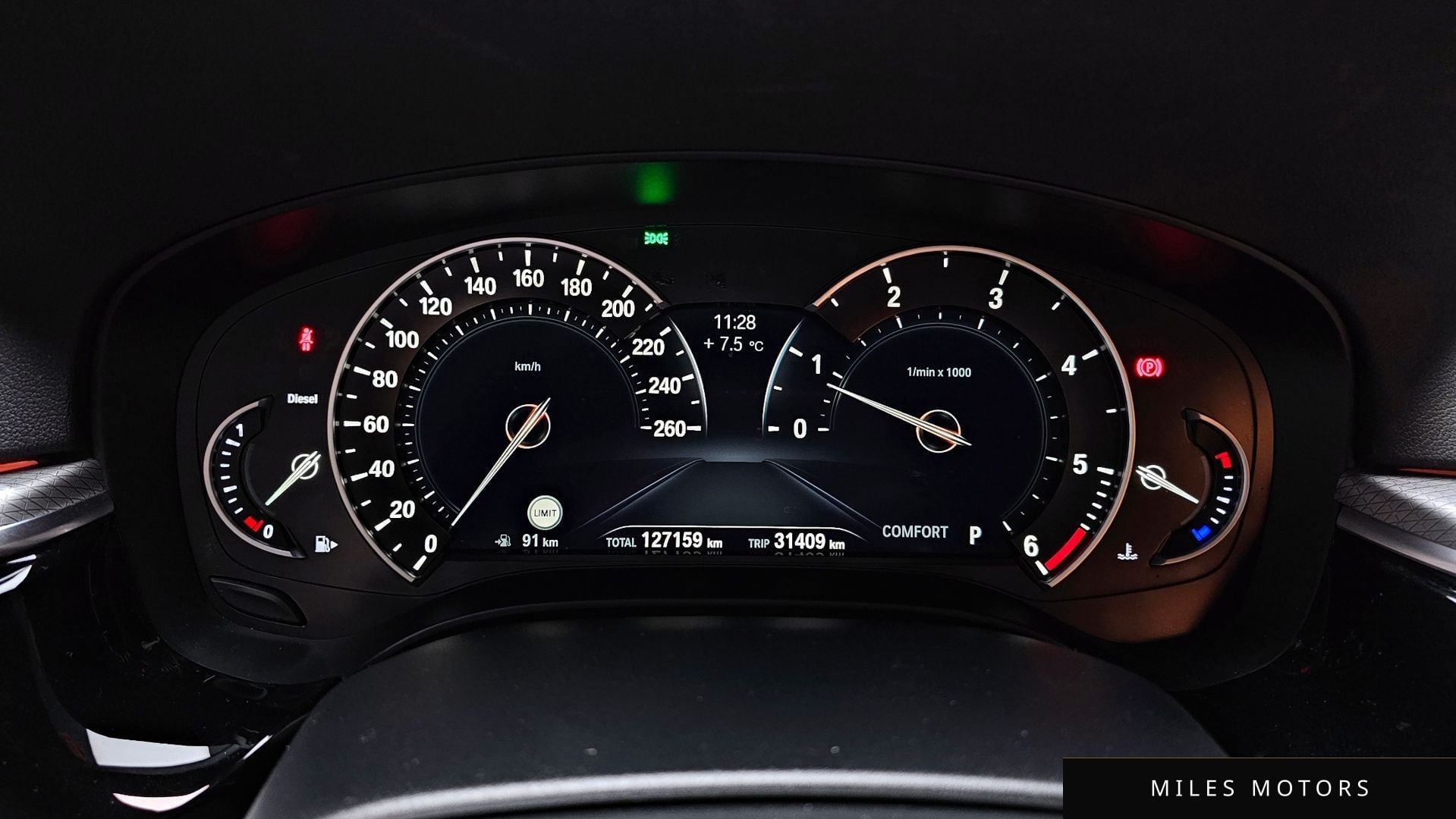 BMW 5 Series (G30) 2018 — миниатюра 8
