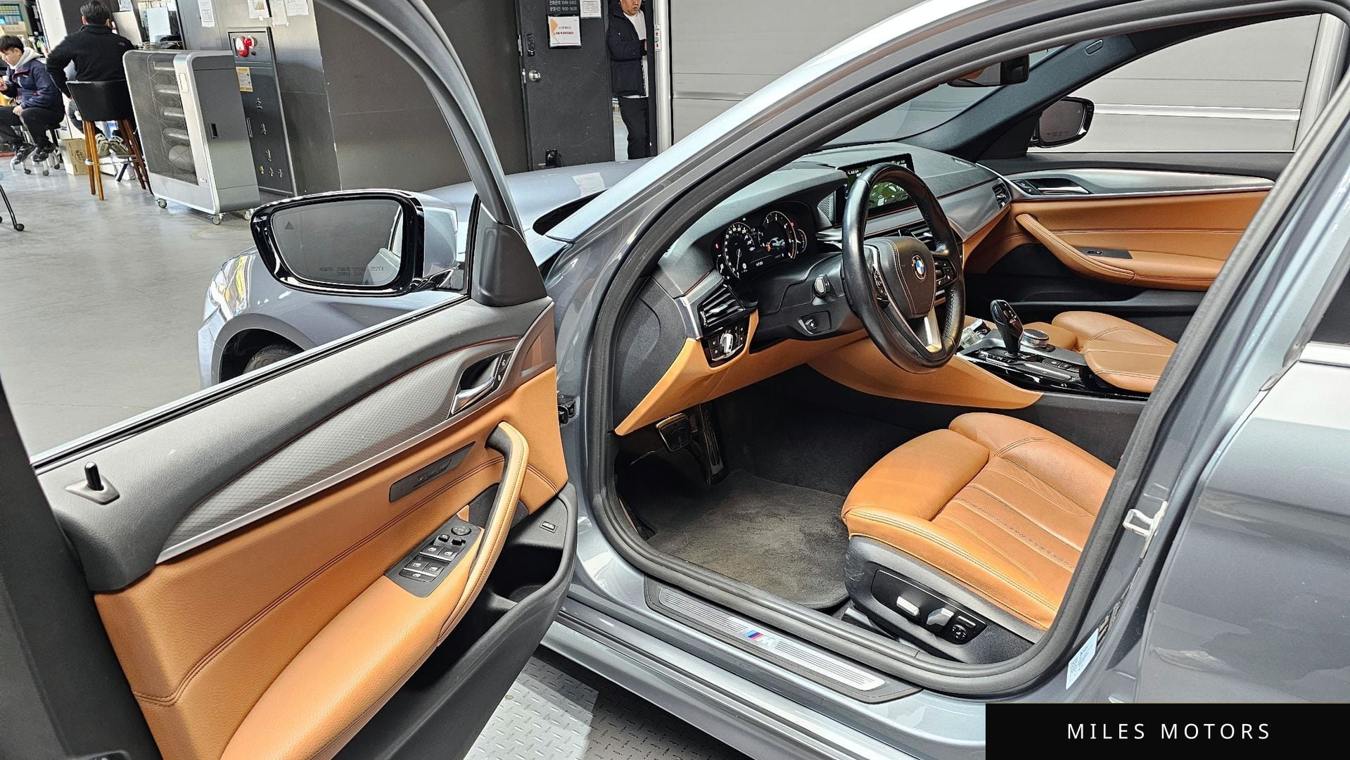 BMW 5 Series (G30) 2018 — миниатюра 11