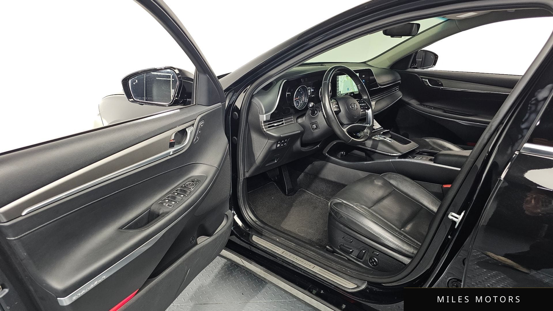 Hyundai Grandeur 2022 — миниатюра 10
