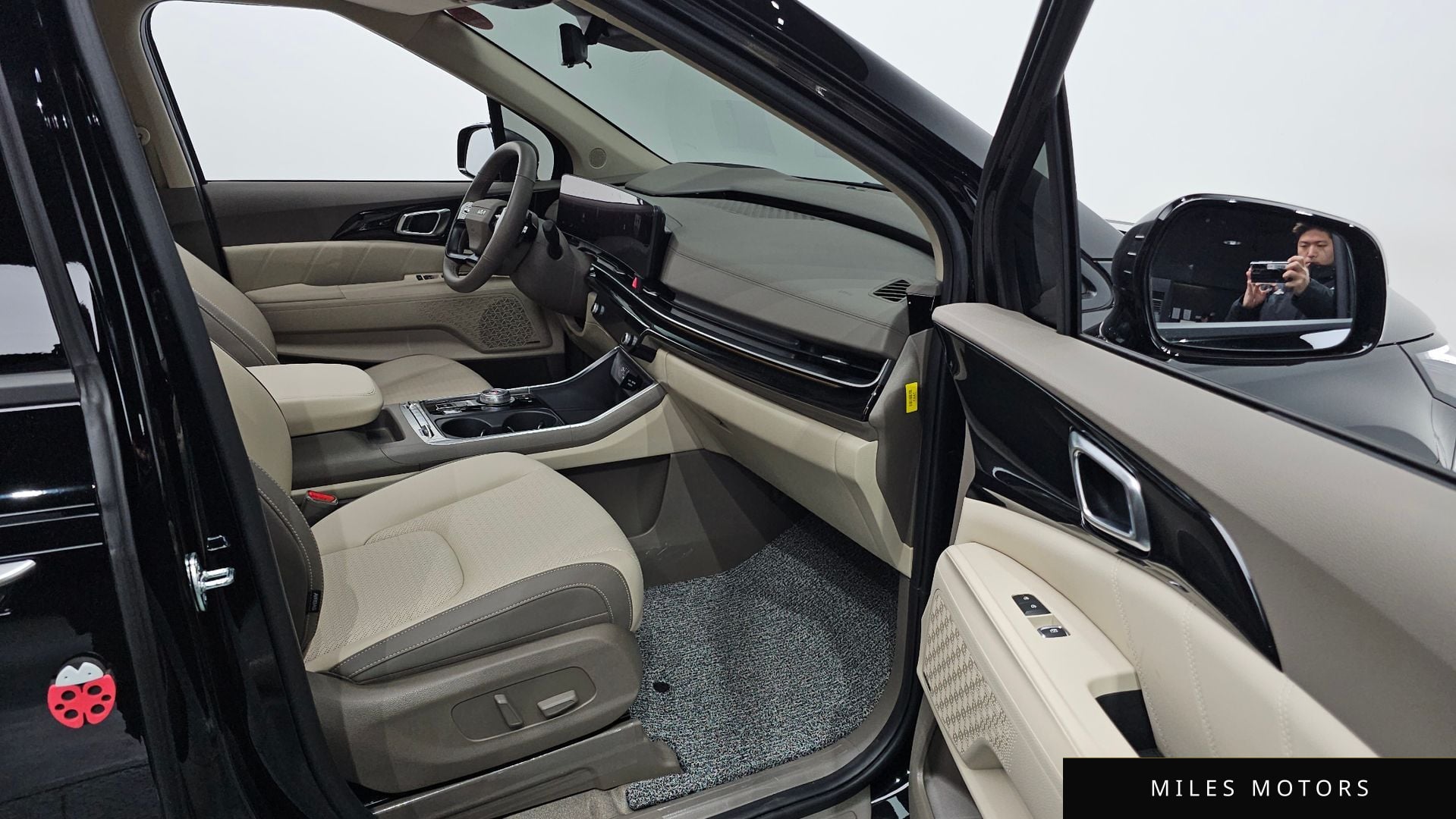 Kia Canival 2025 — миниатюра 10