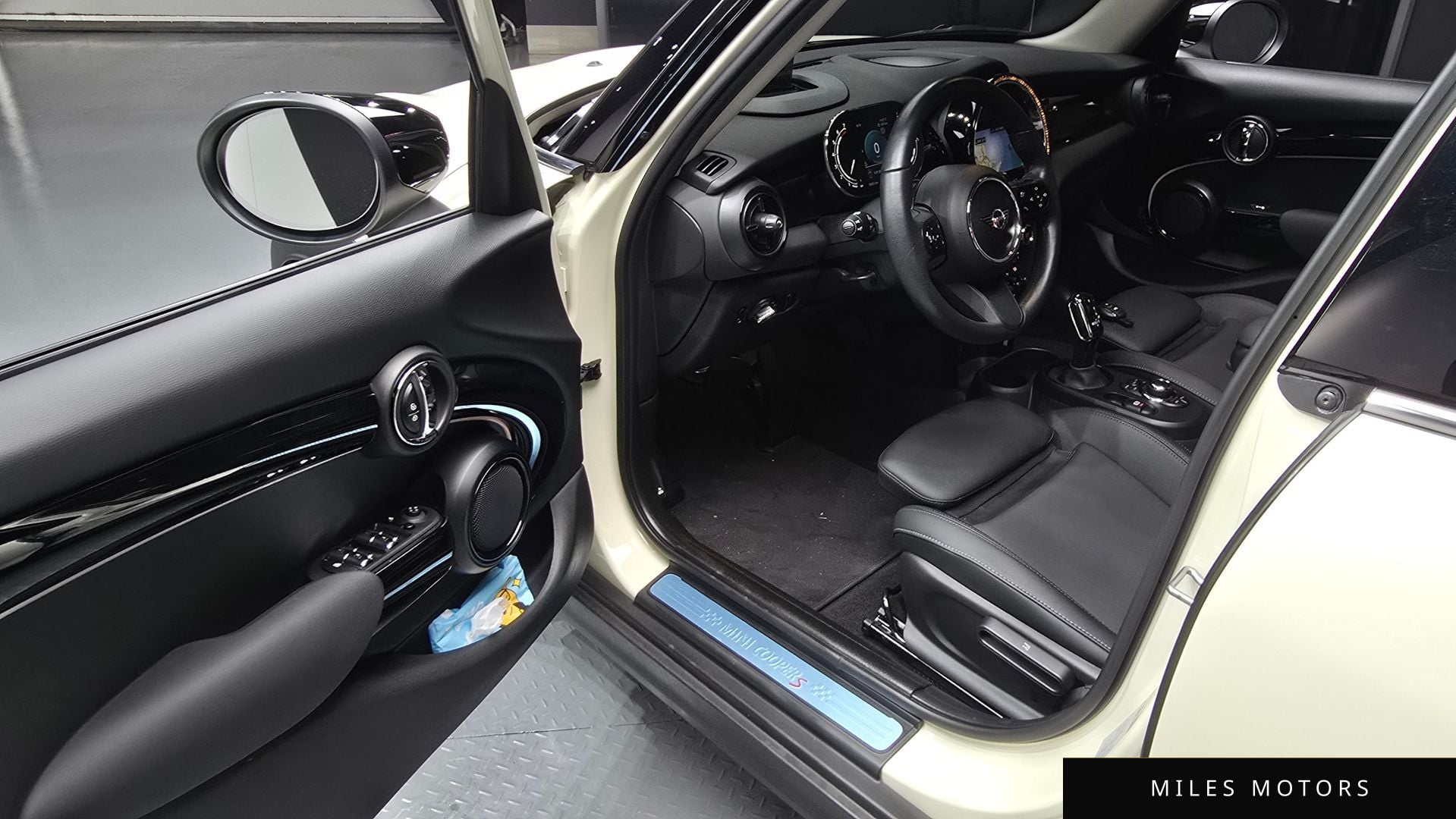 MINI Cooper S 2022 — миниатюра 11