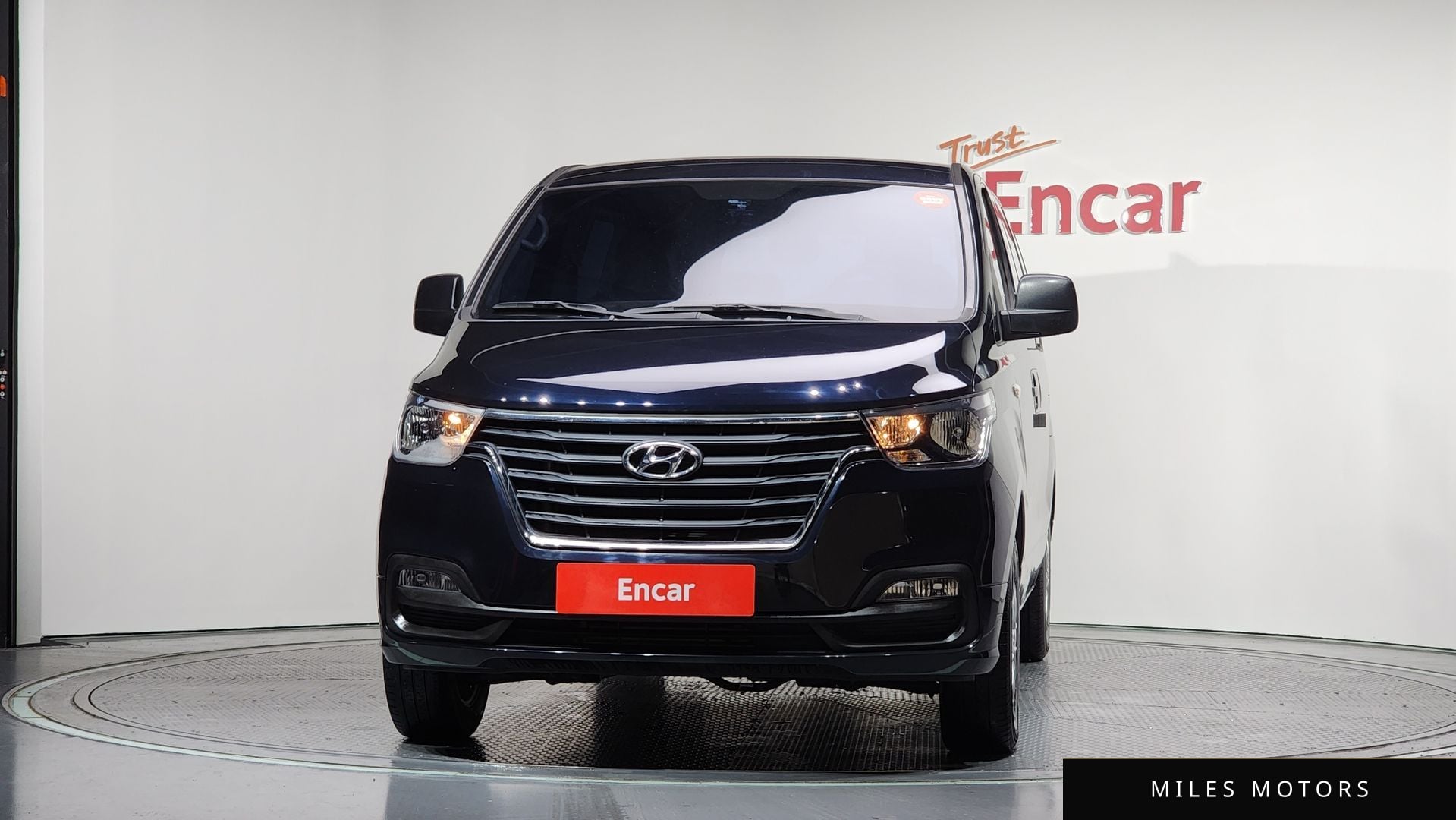 Hyundai Starex 2021 — миниатюра 3