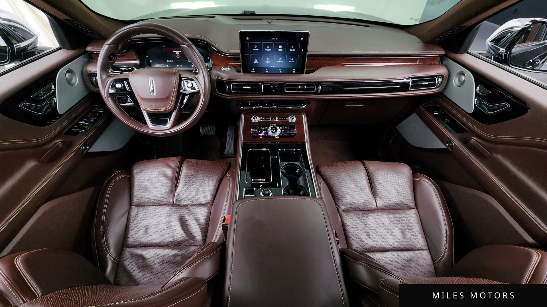 Lincoln Aviator 2021 — миниатюра 7