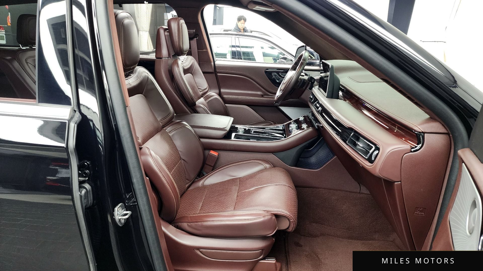 Lincoln Aviator 2021 — миниатюра 11