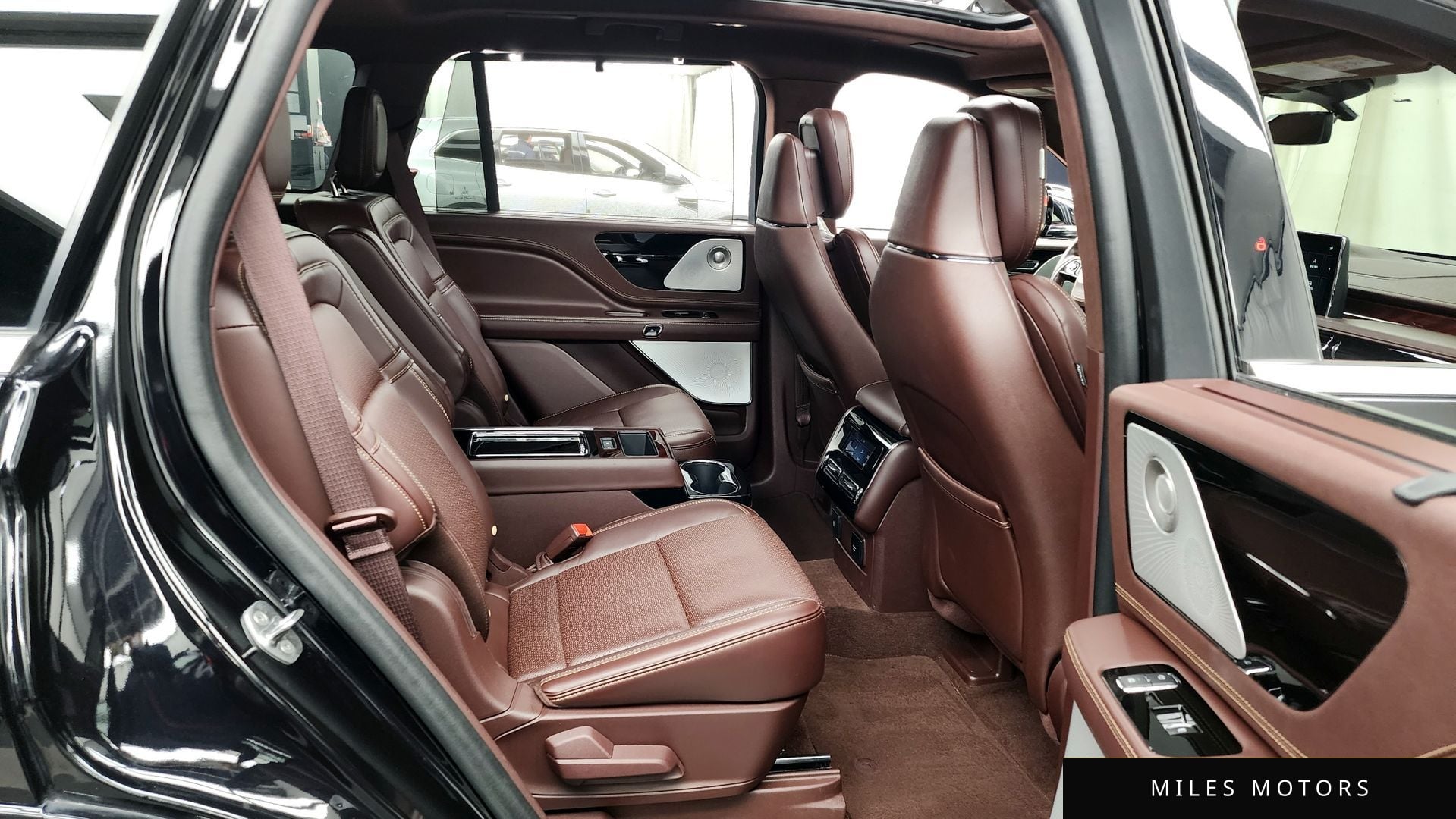 Lincoln Aviator 2021 — миниатюра 12