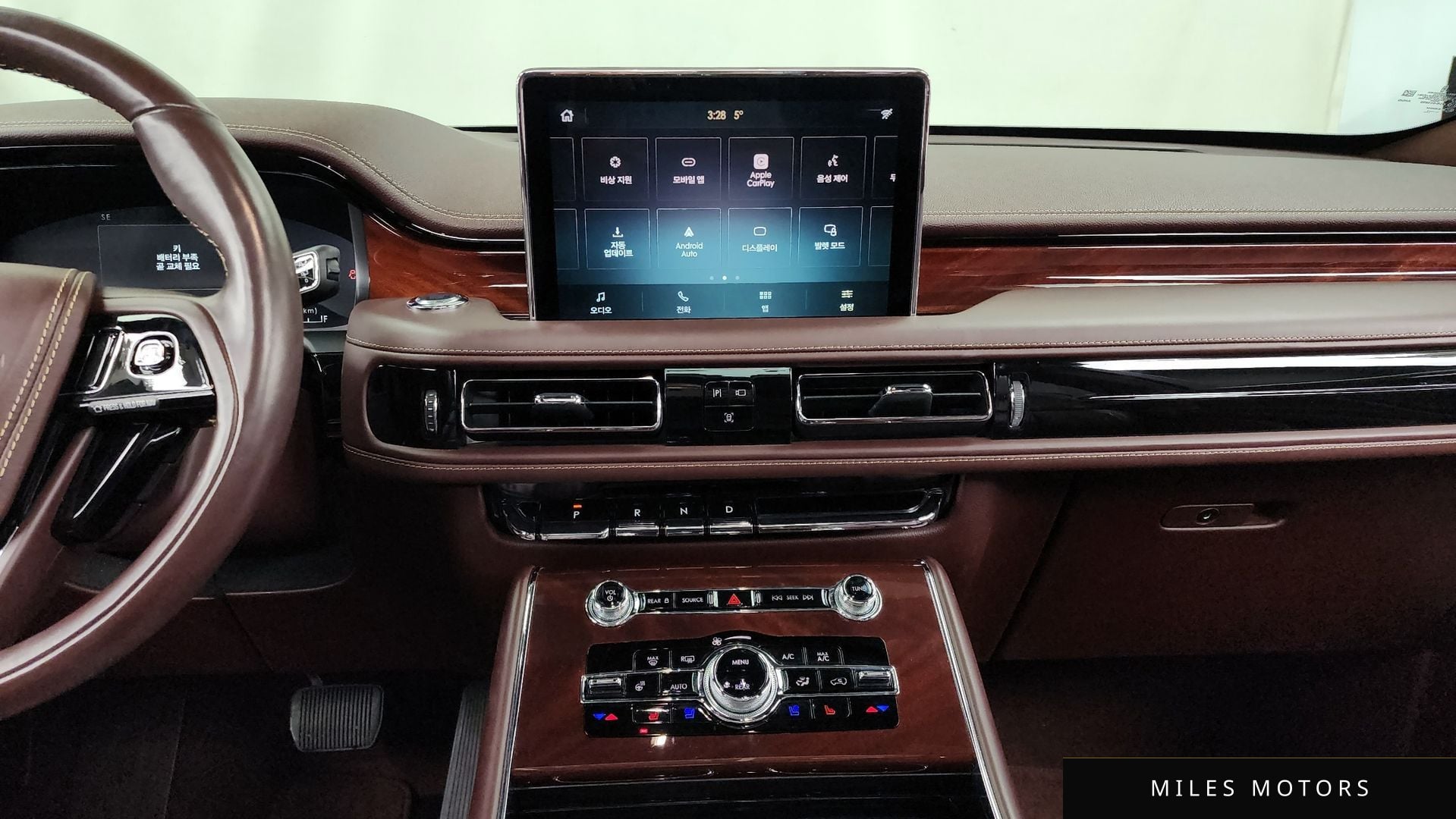 Lincoln Aviator 2021 — миниатюра 14