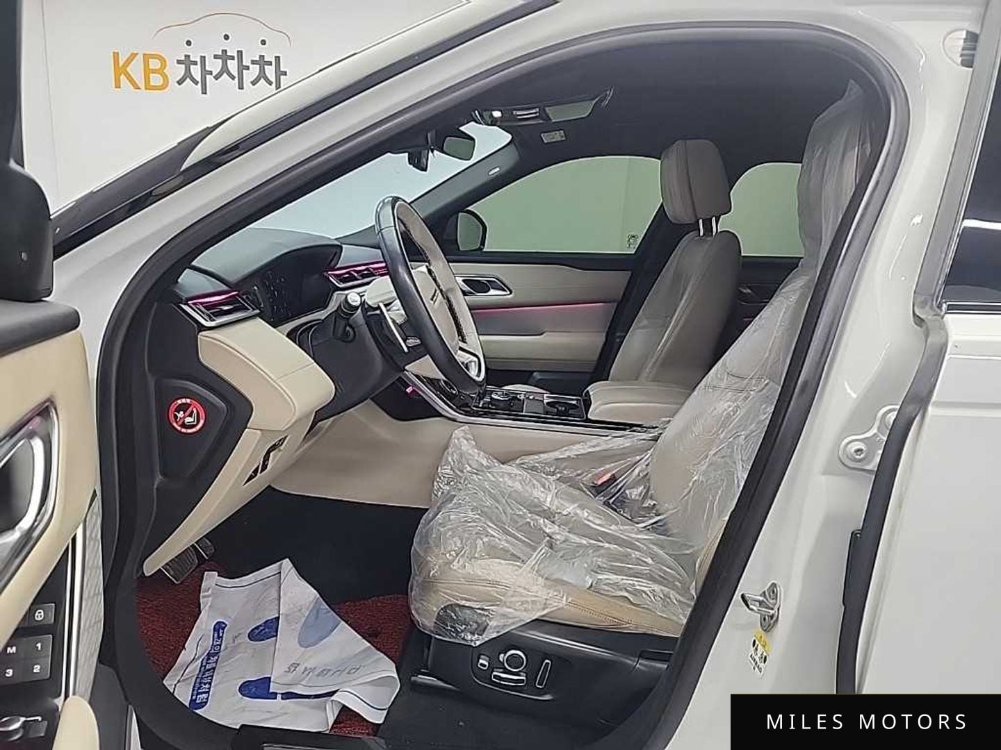 Land Rover 레인지로버 벨라 2018 — миниатюра 11