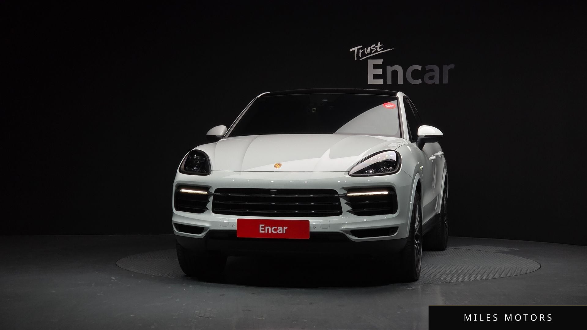 Porsche Cayenne 2021 — миниатюра 3