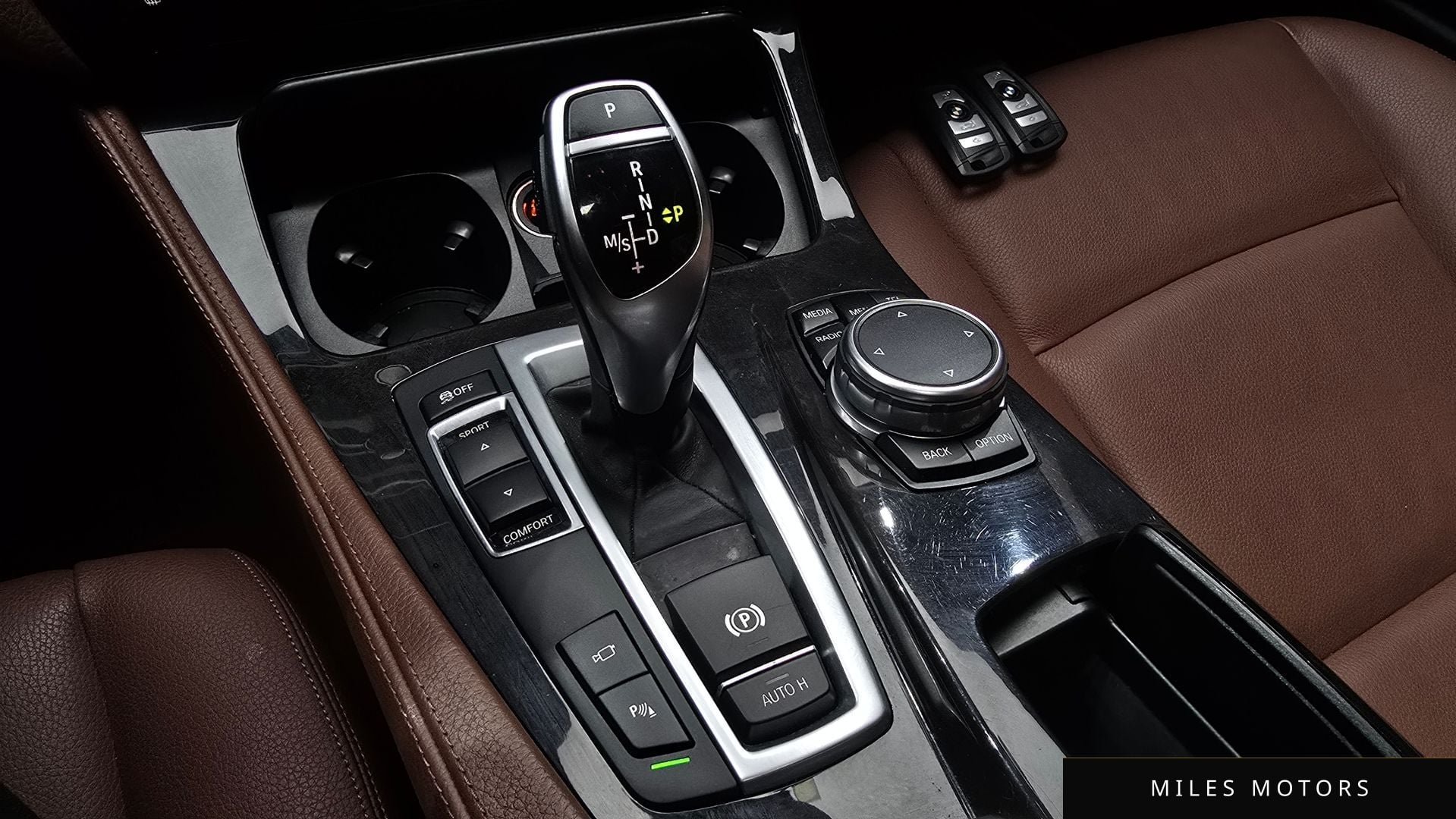 BMW 5 Series (F10) 2016 — миниатюра 9