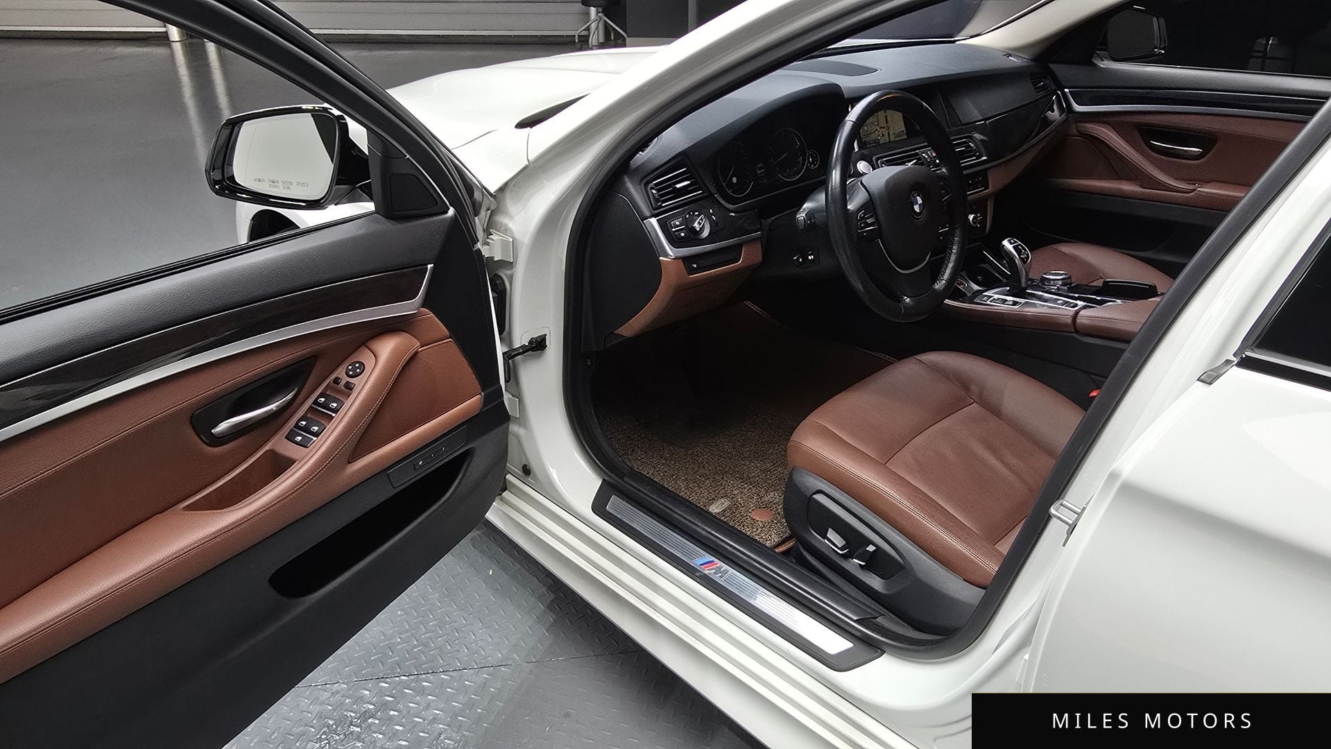 BMW 5 Series (F10) 2016 — миниатюра 11