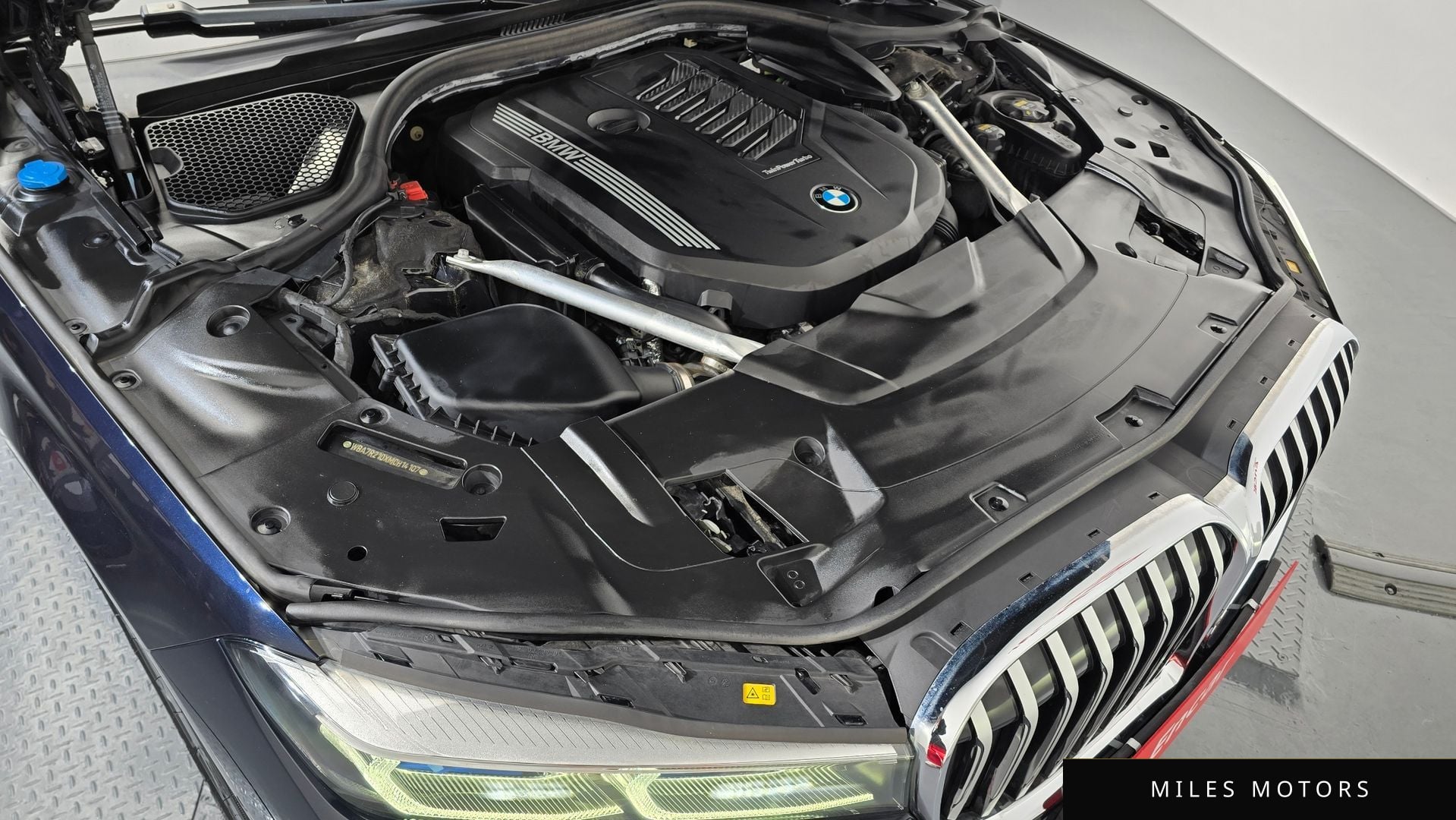 BMW 7 Series (G11) 2021 — миниатюра 6