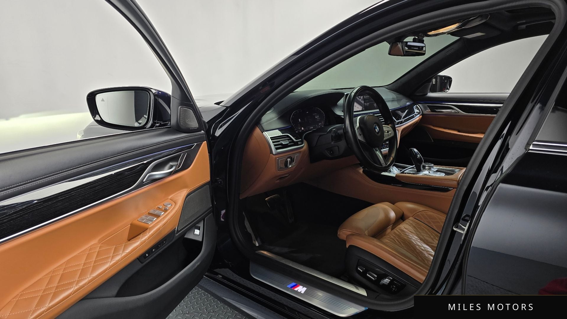 BMW 7 Series (G11) 2021 — миниатюра 10