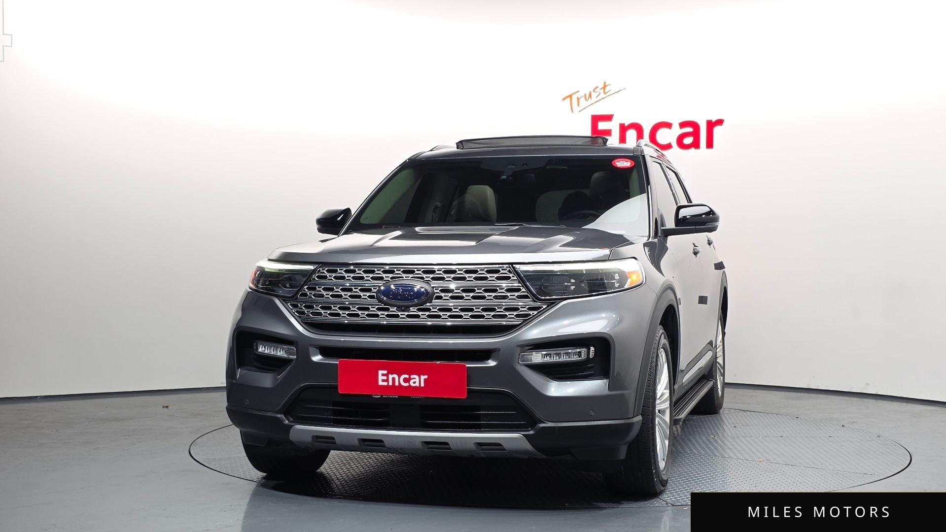 Ford Explorer 2021 — миниатюра 3