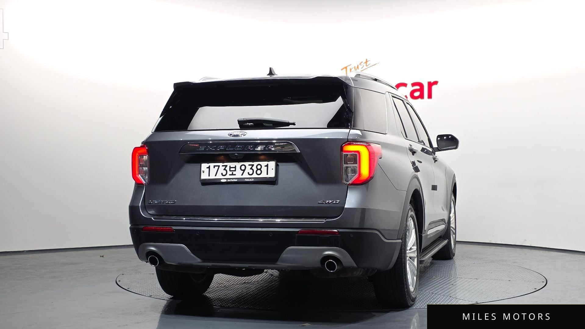 Ford Explorer 2021 — миниатюра 4