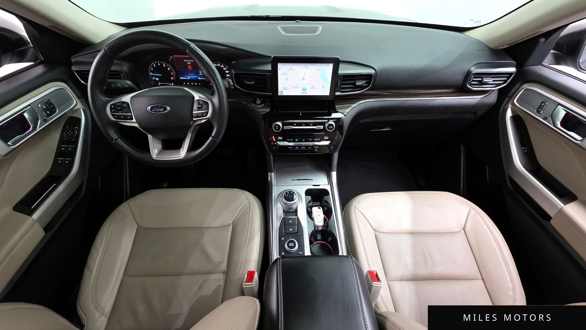 Ford Explorer 2021 — миниатюра 7