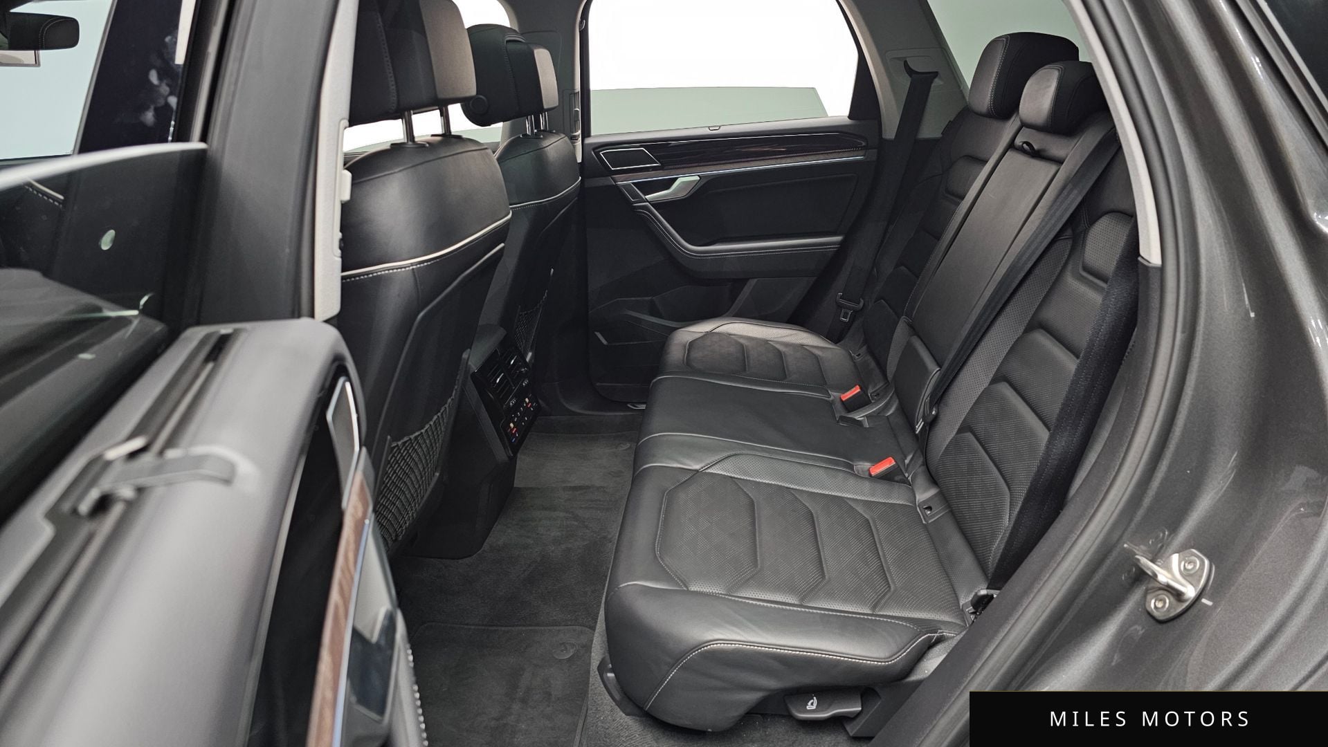 Volkswagen Touareg 2024 — миниатюра 12